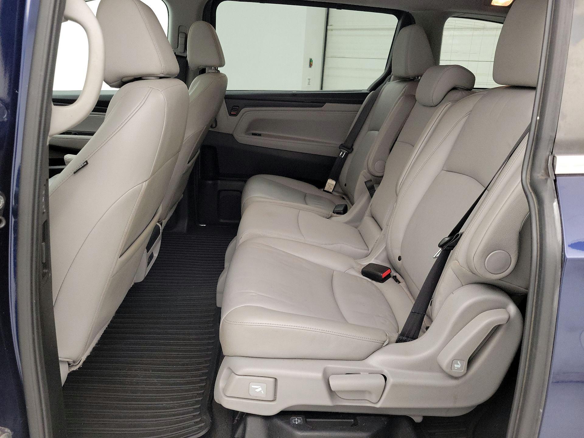 Thumbnail: 2018 Honda Odyssey - 20