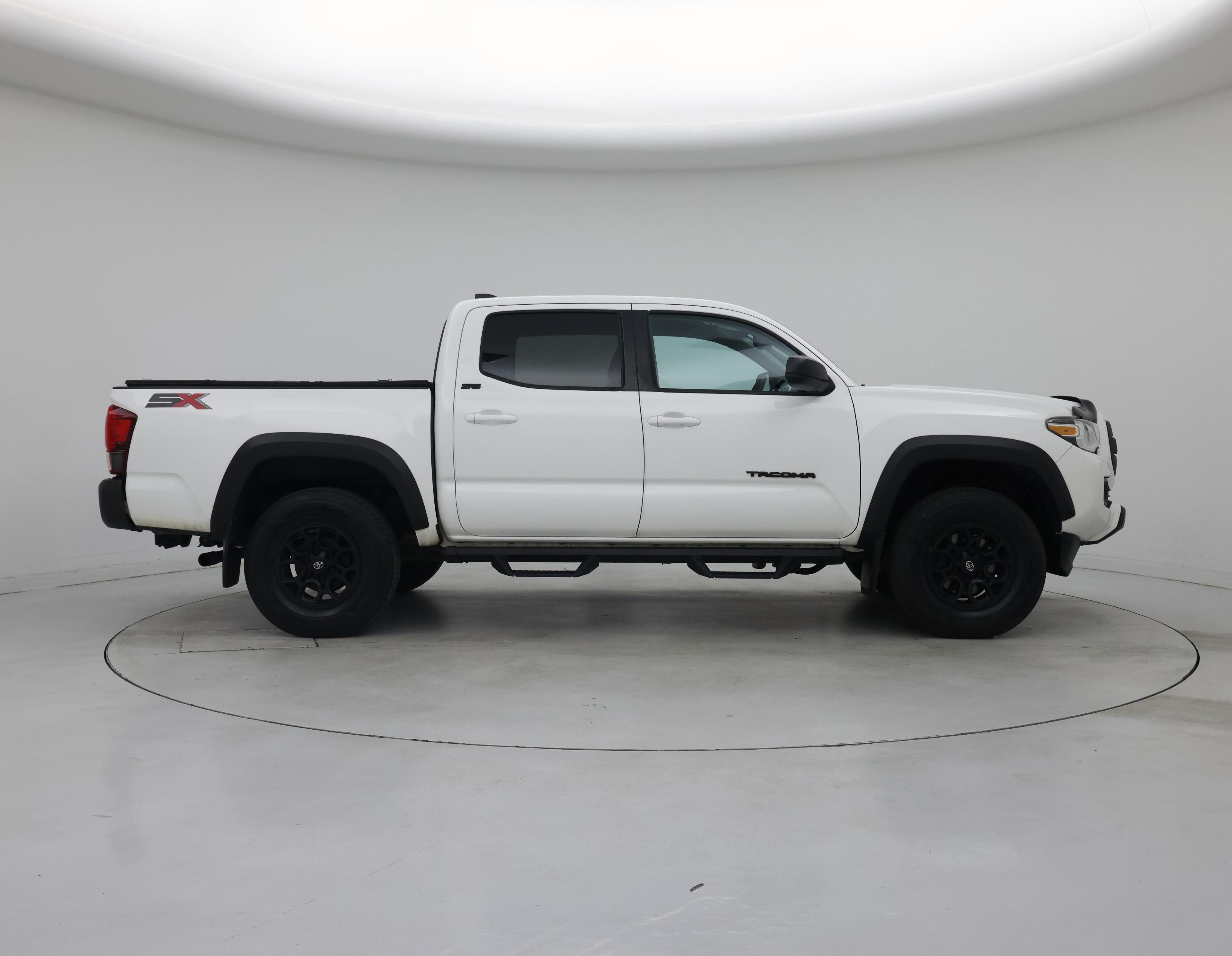 Thumbnail: 2023 Toyota Tacoma - 7