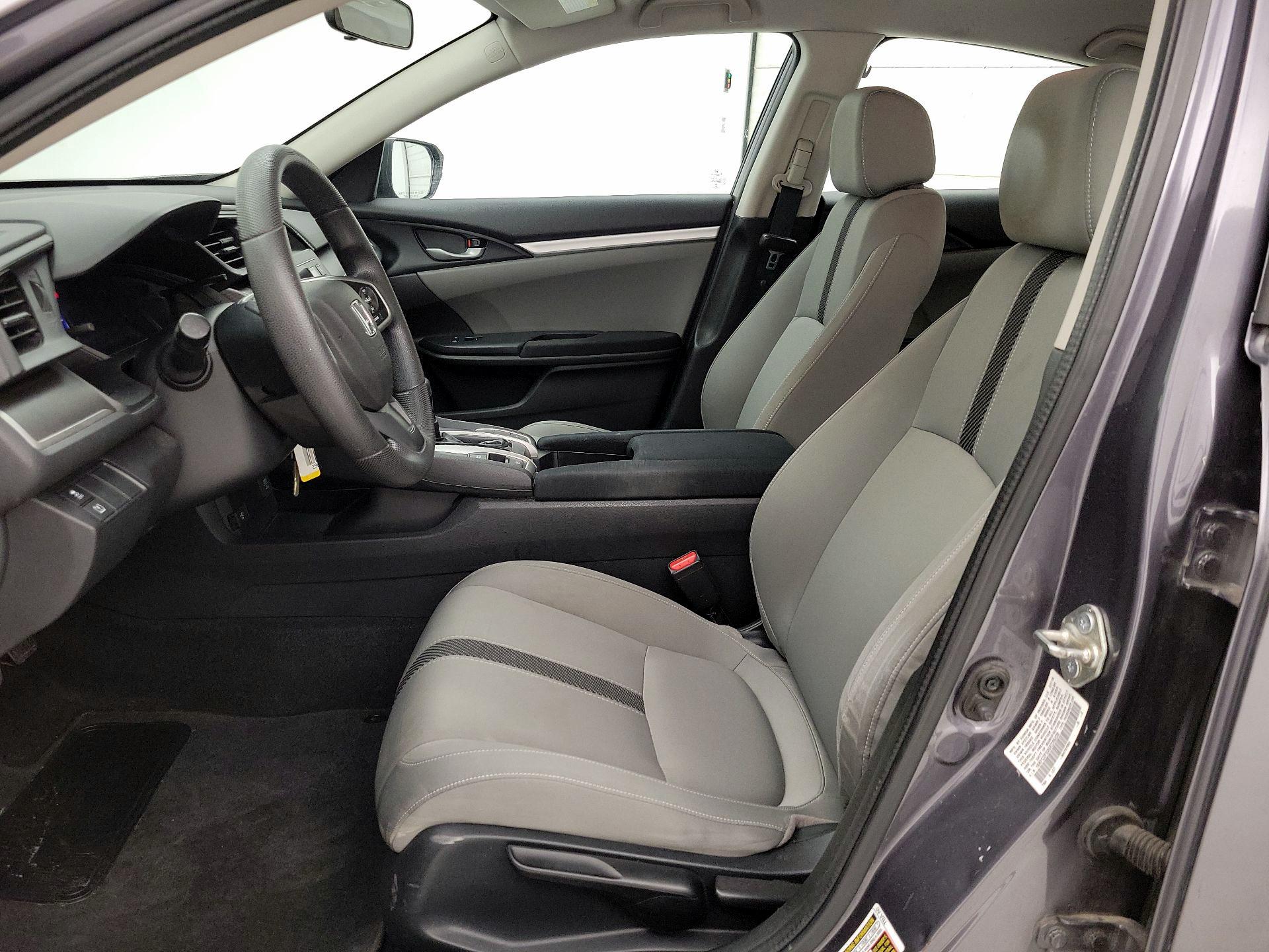 Thumbnail: 2016 Honda Civic - 11