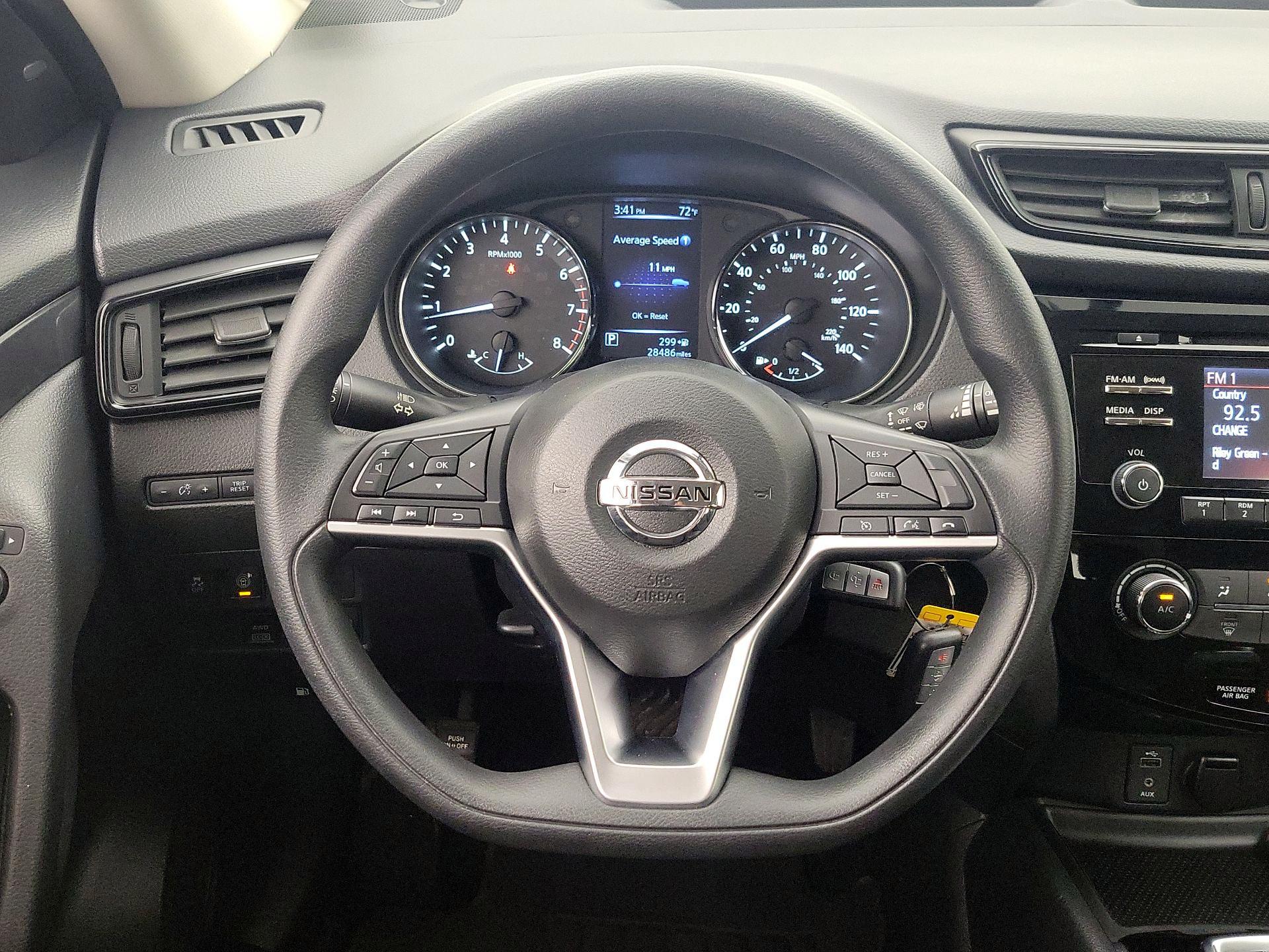 Thumbnail: 2017 Nissan Rogue - 10