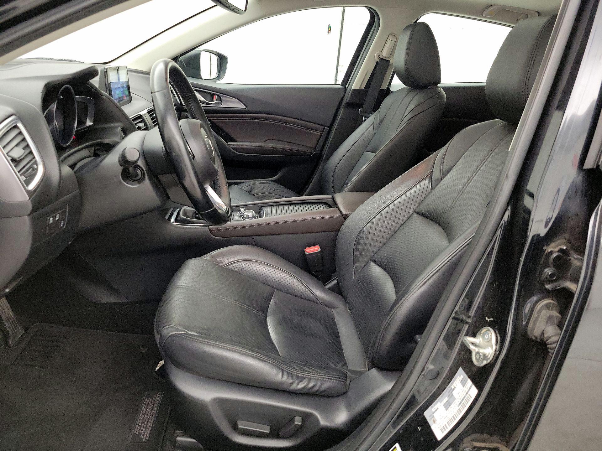 Thumbnail: 2018 Mazda Mazda3 - 11