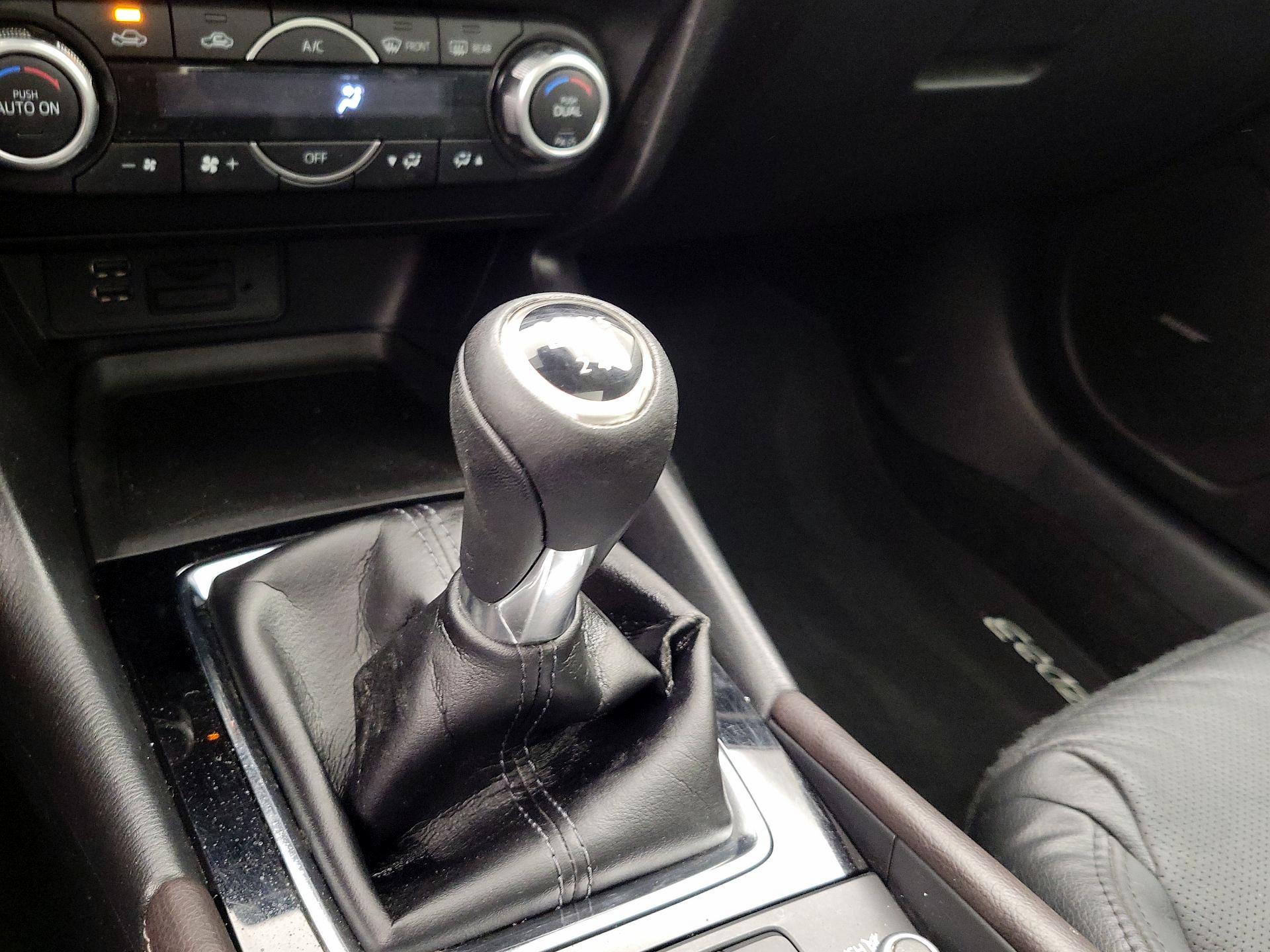 Thumbnail: 2018 Mazda Mazda3 - 18