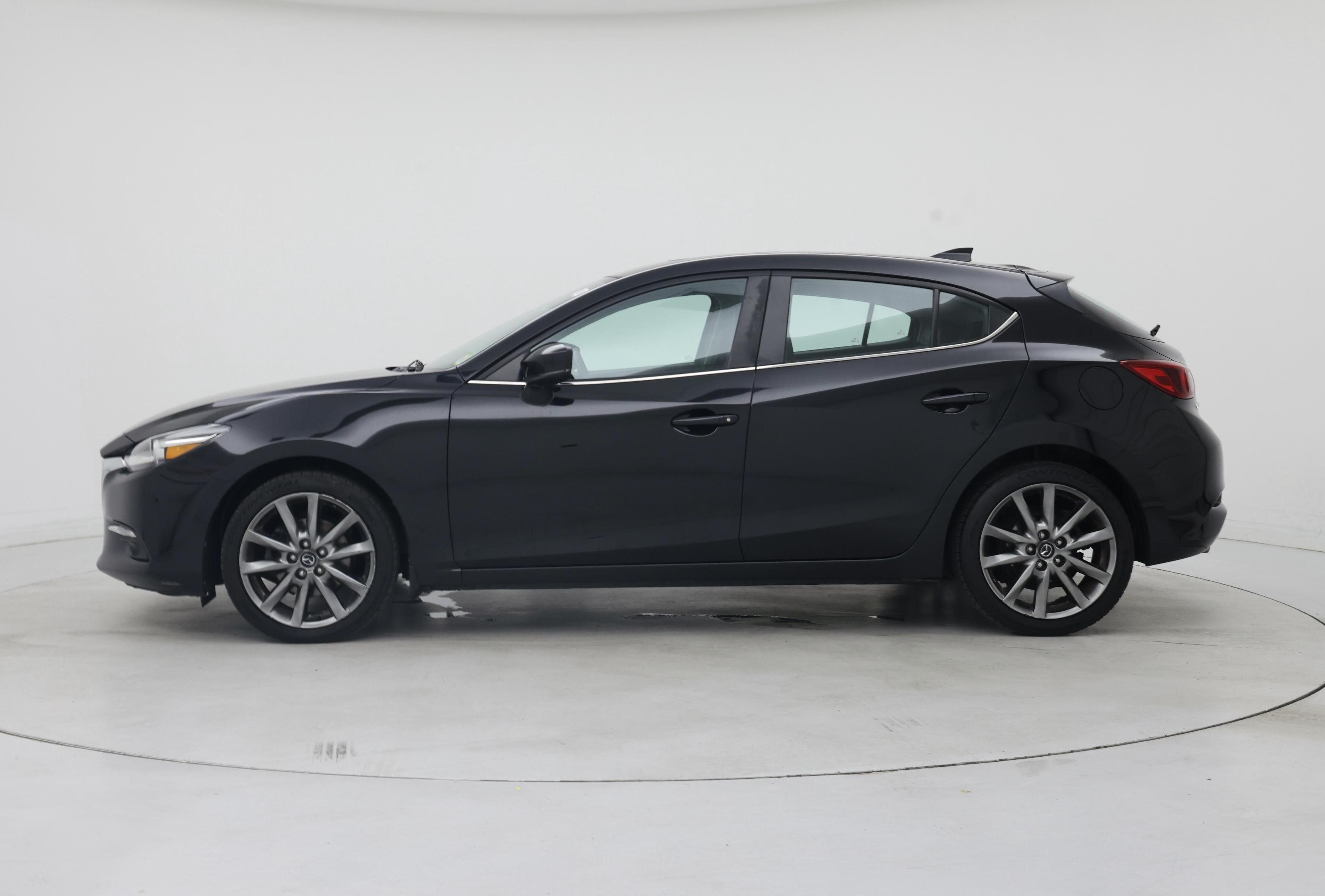 Thumbnail: 2018 Mazda Mazda3 - 3