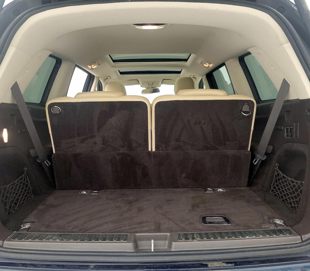 Trunk/Cargo (Seats Up)