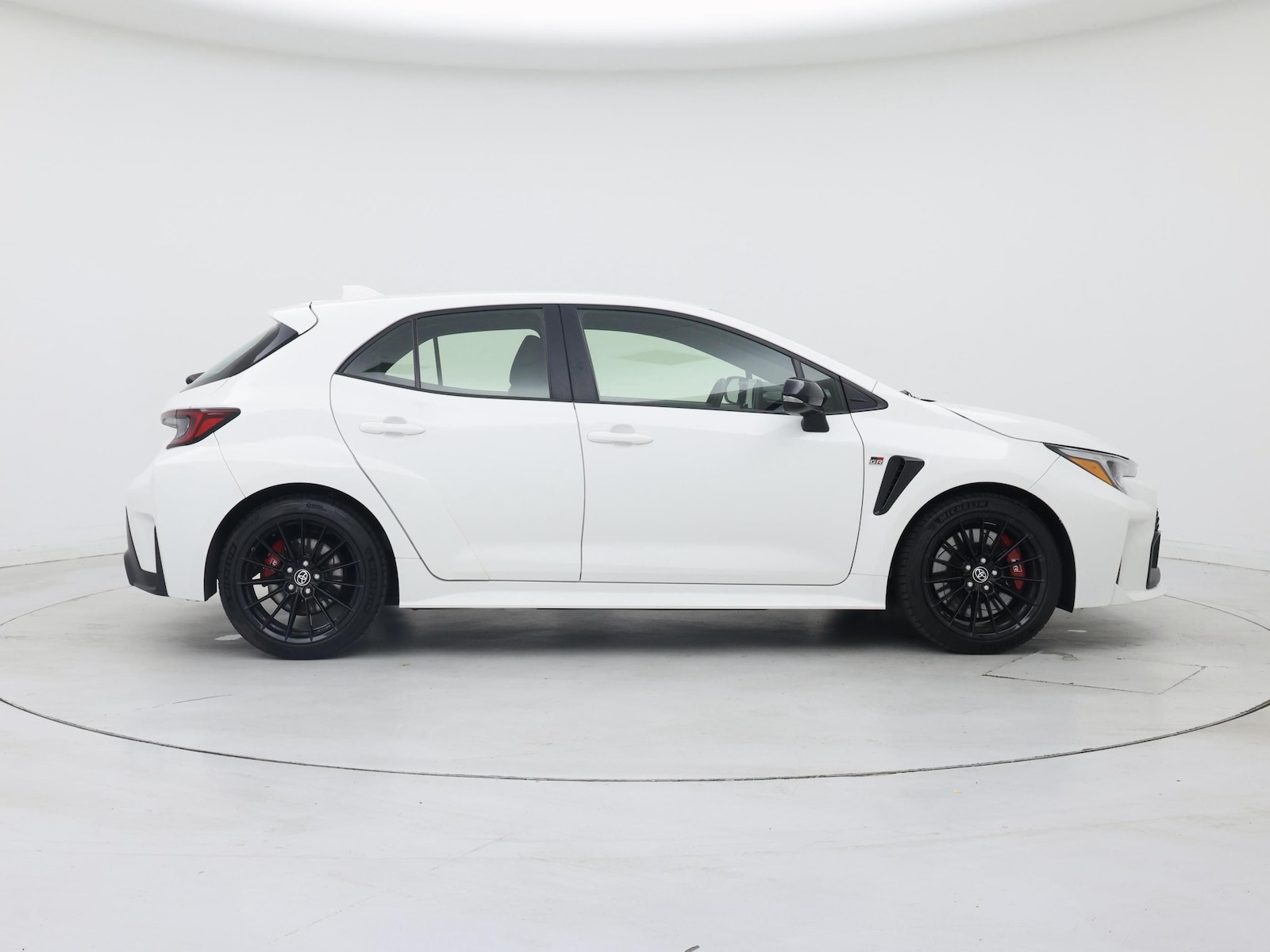 2023 Toyota GR Corolla Core - Photo 8
