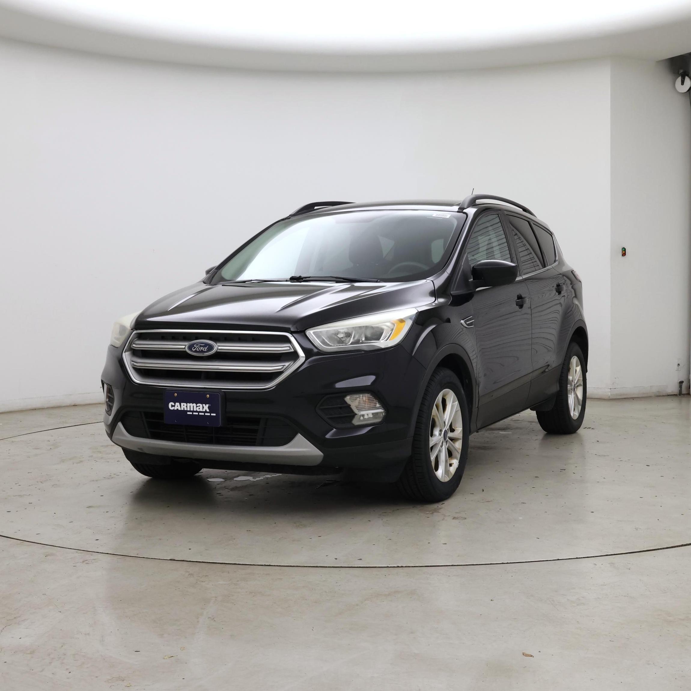 Thumbnail: 2017 Ford Escape - 4