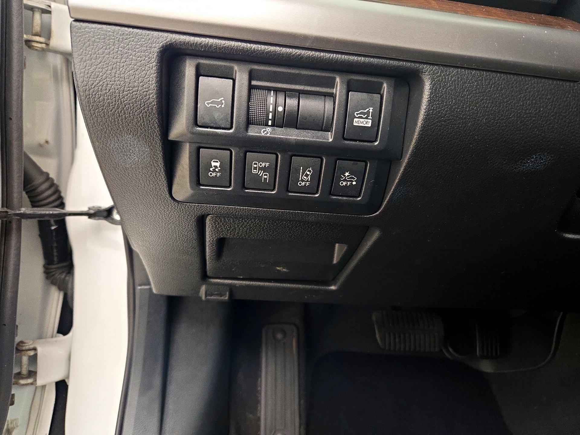 Thumbnail: 2018 Subaru Outback - 13