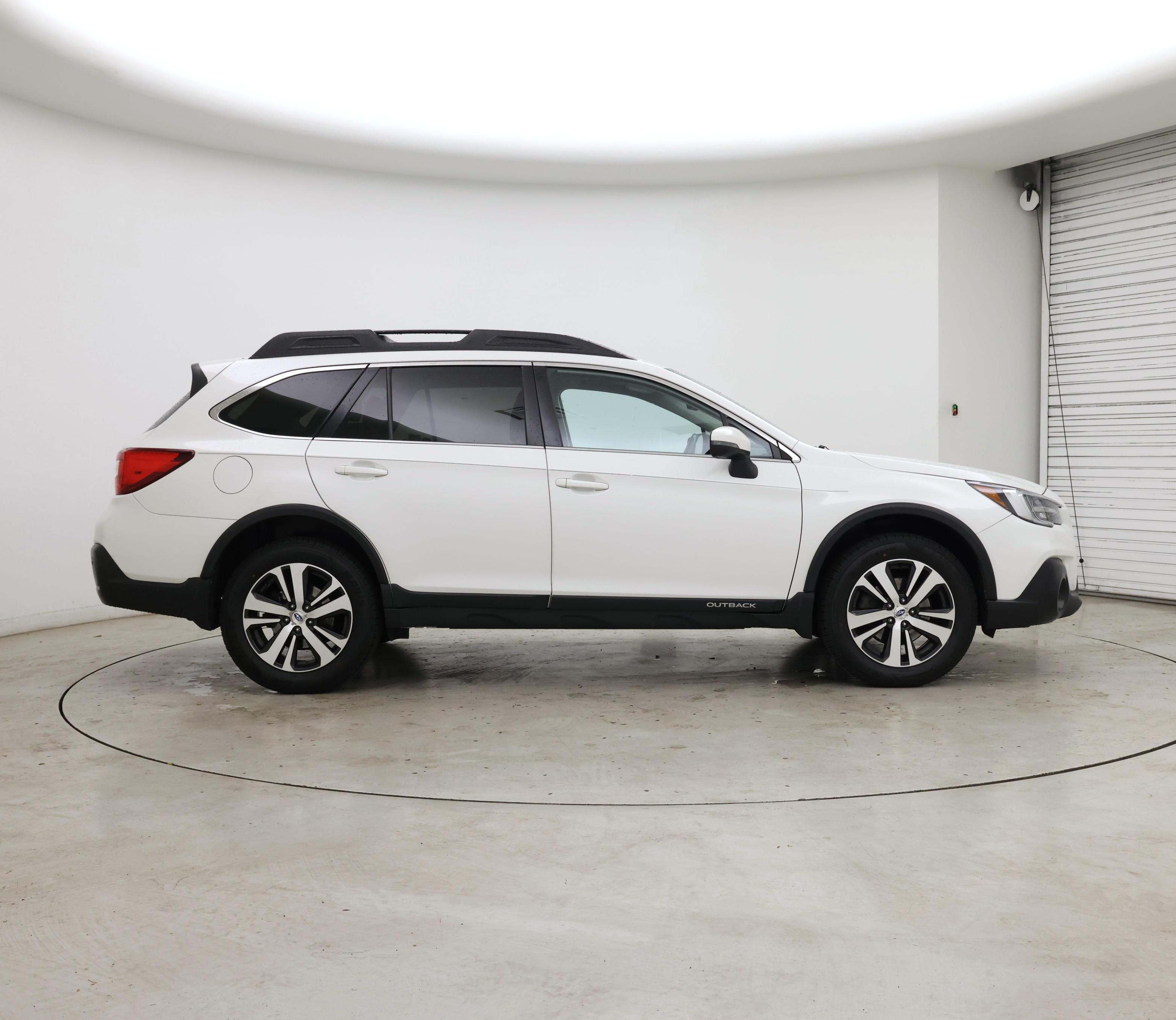 Thumbnail: 2018 Subaru Outback - 7