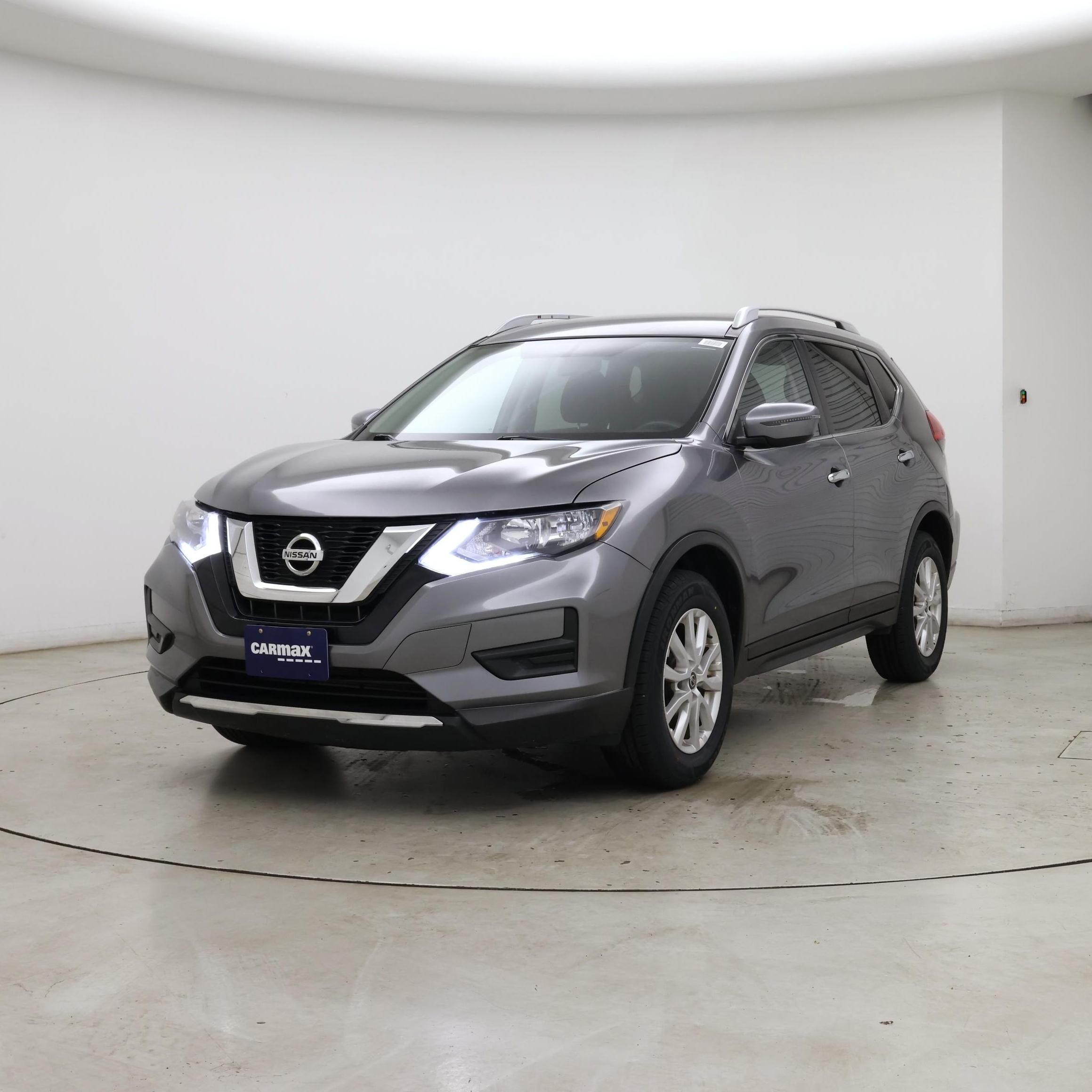 Thumbnail: 2017 Nissan Rogue - 4