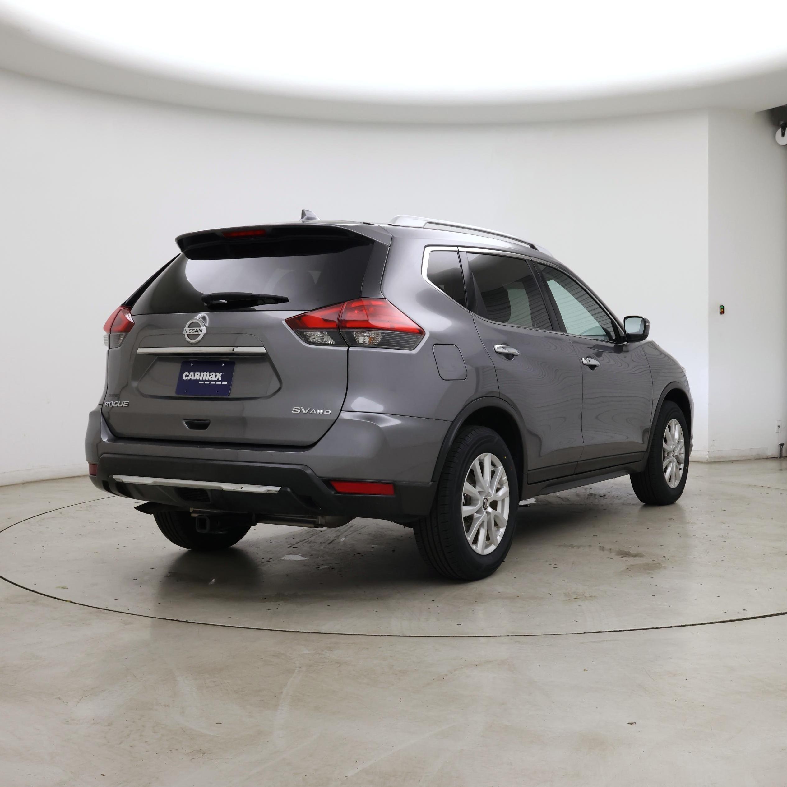 Thumbnail: 2017 Nissan Rogue - 8