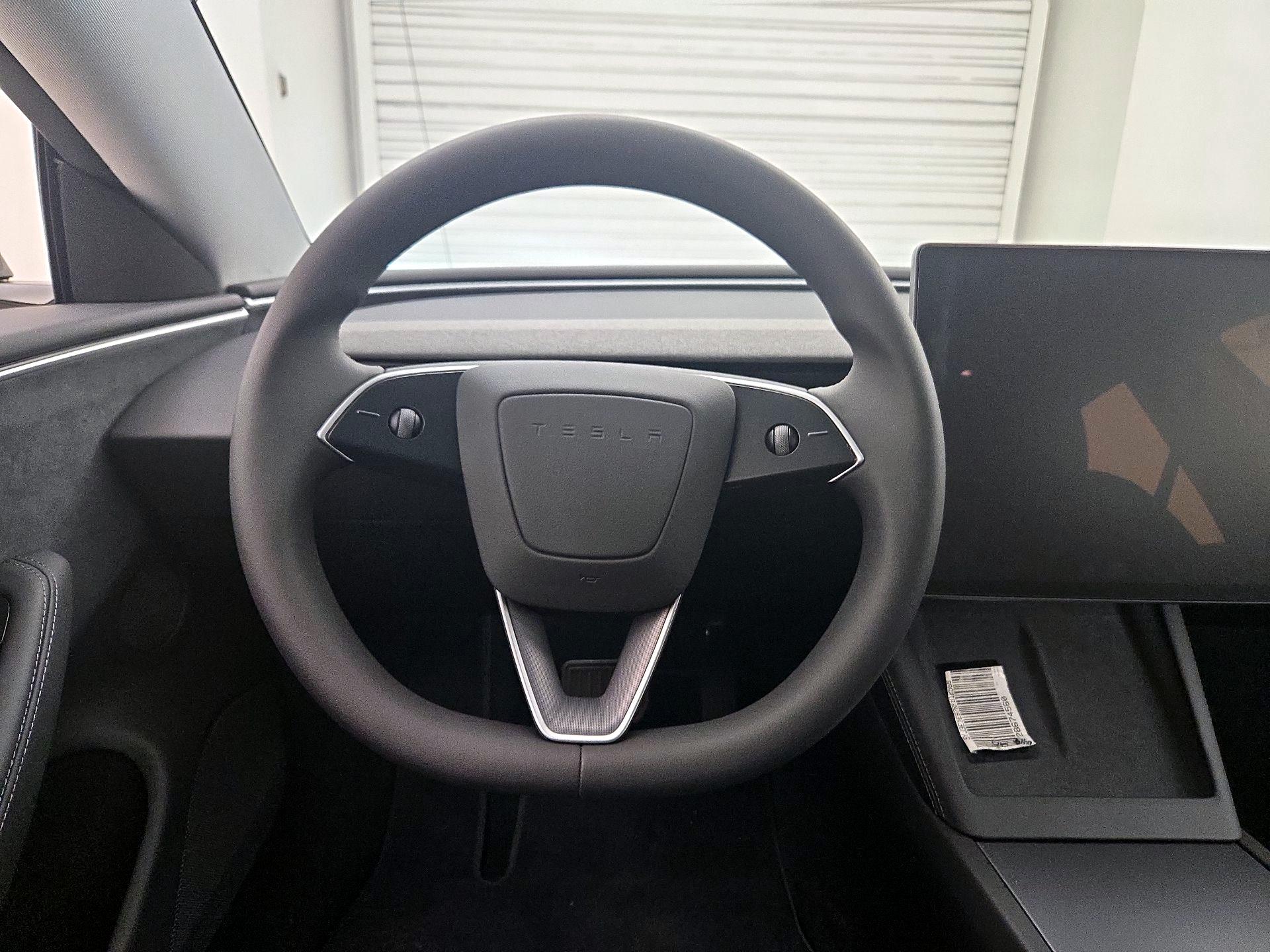 Thumbnail: 2024 Tesla Model 3 - 10