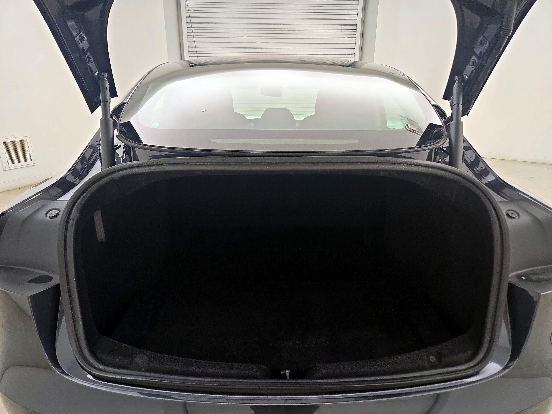 Thumbnail: 2024 Tesla Model 3 - 20