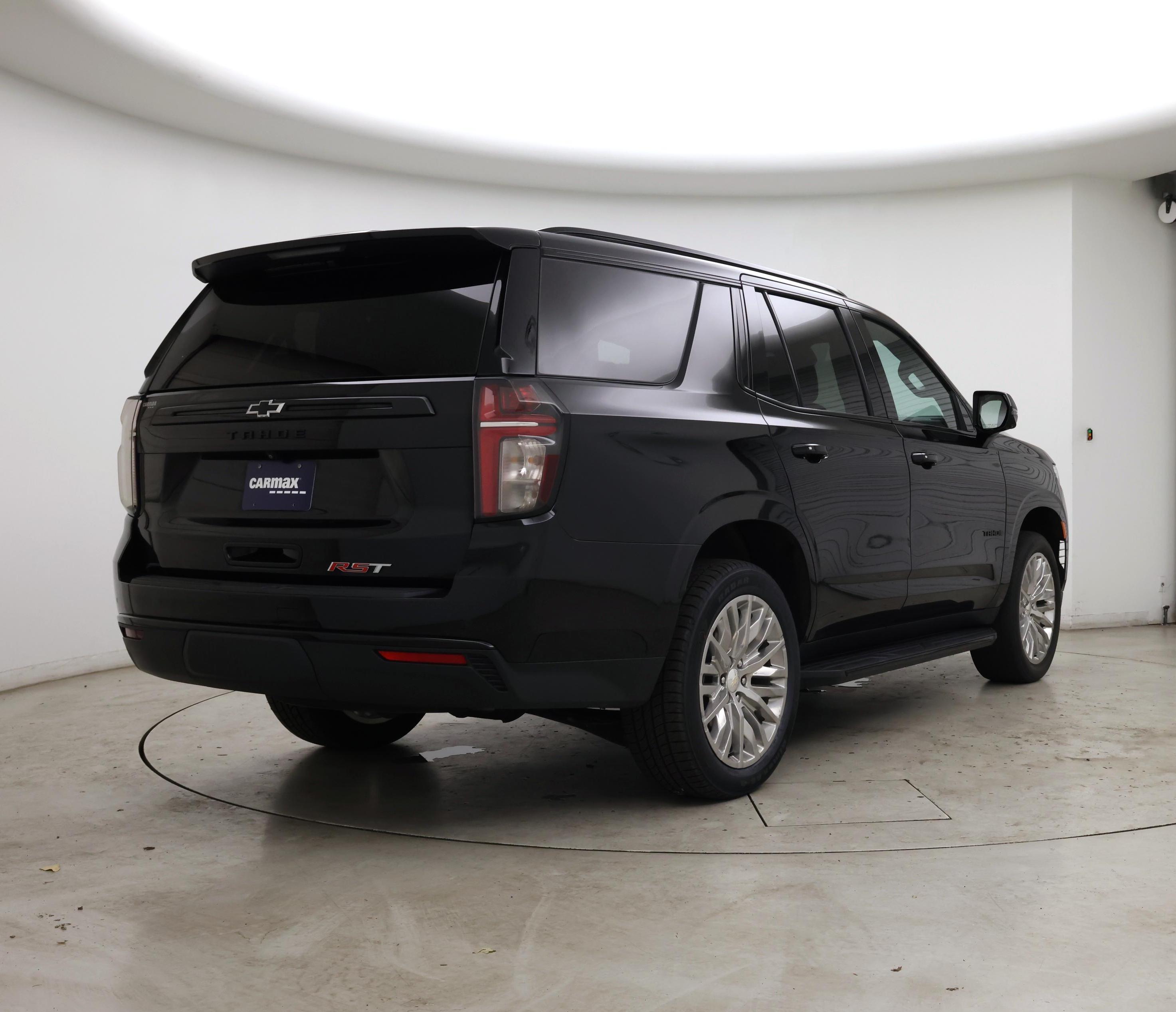 Thumbnail: 2024 Chevrolet Tahoe - 8