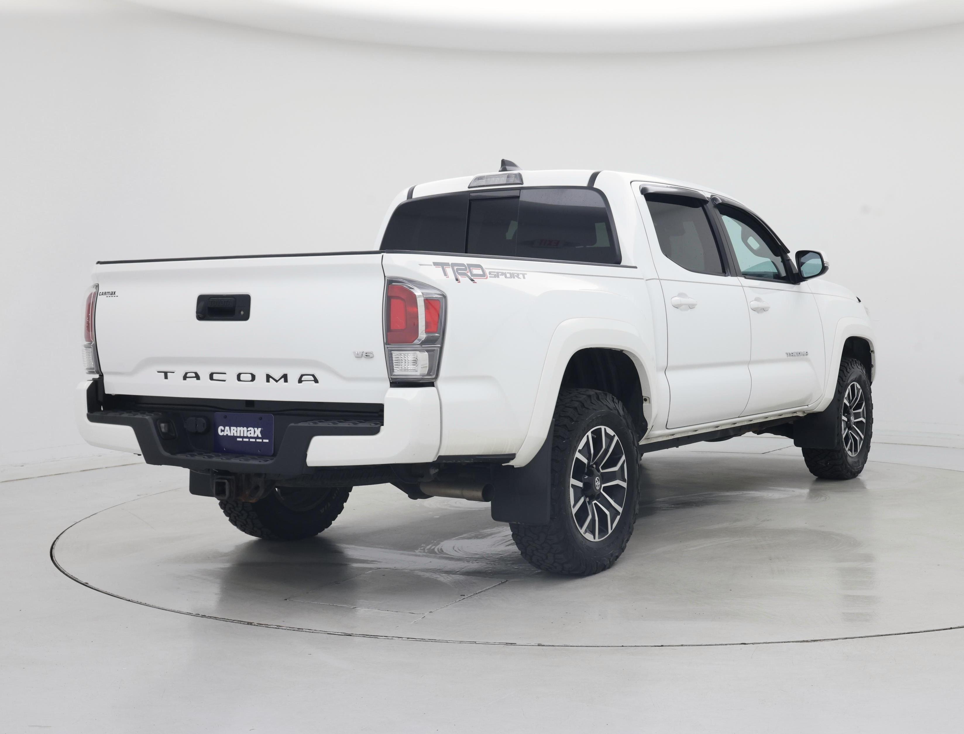 Thumbnail: 2021 Toyota Tacoma - 8