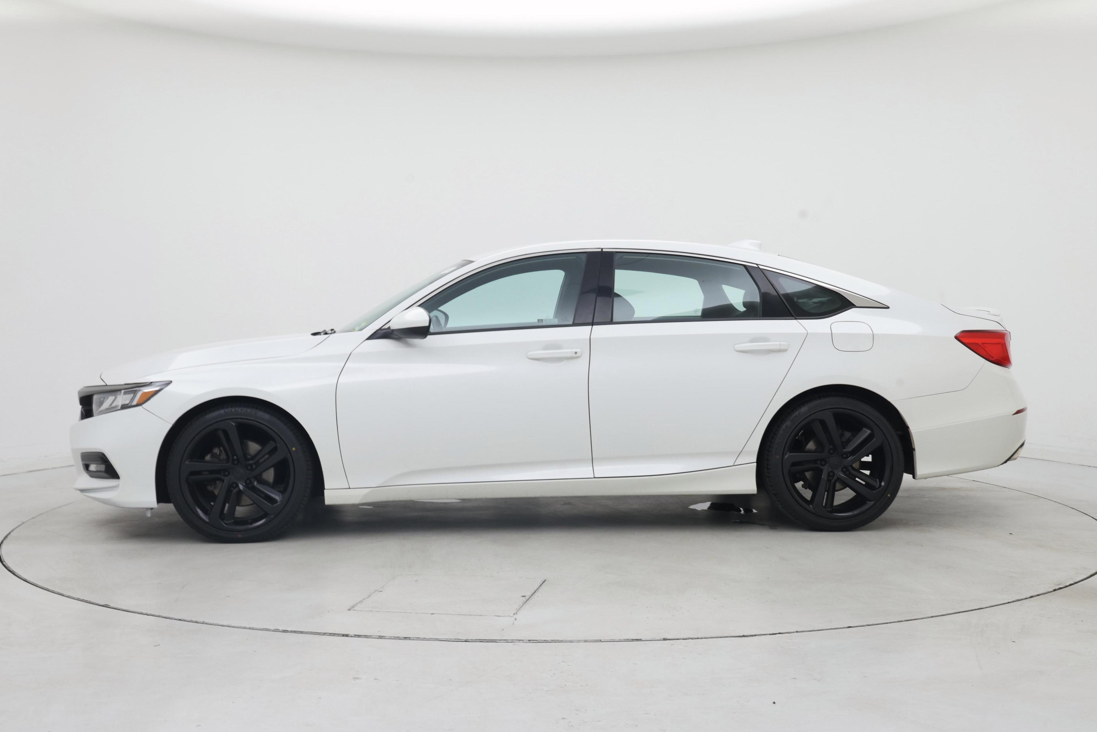 Thumbnail: 2019 Honda Accord - 3