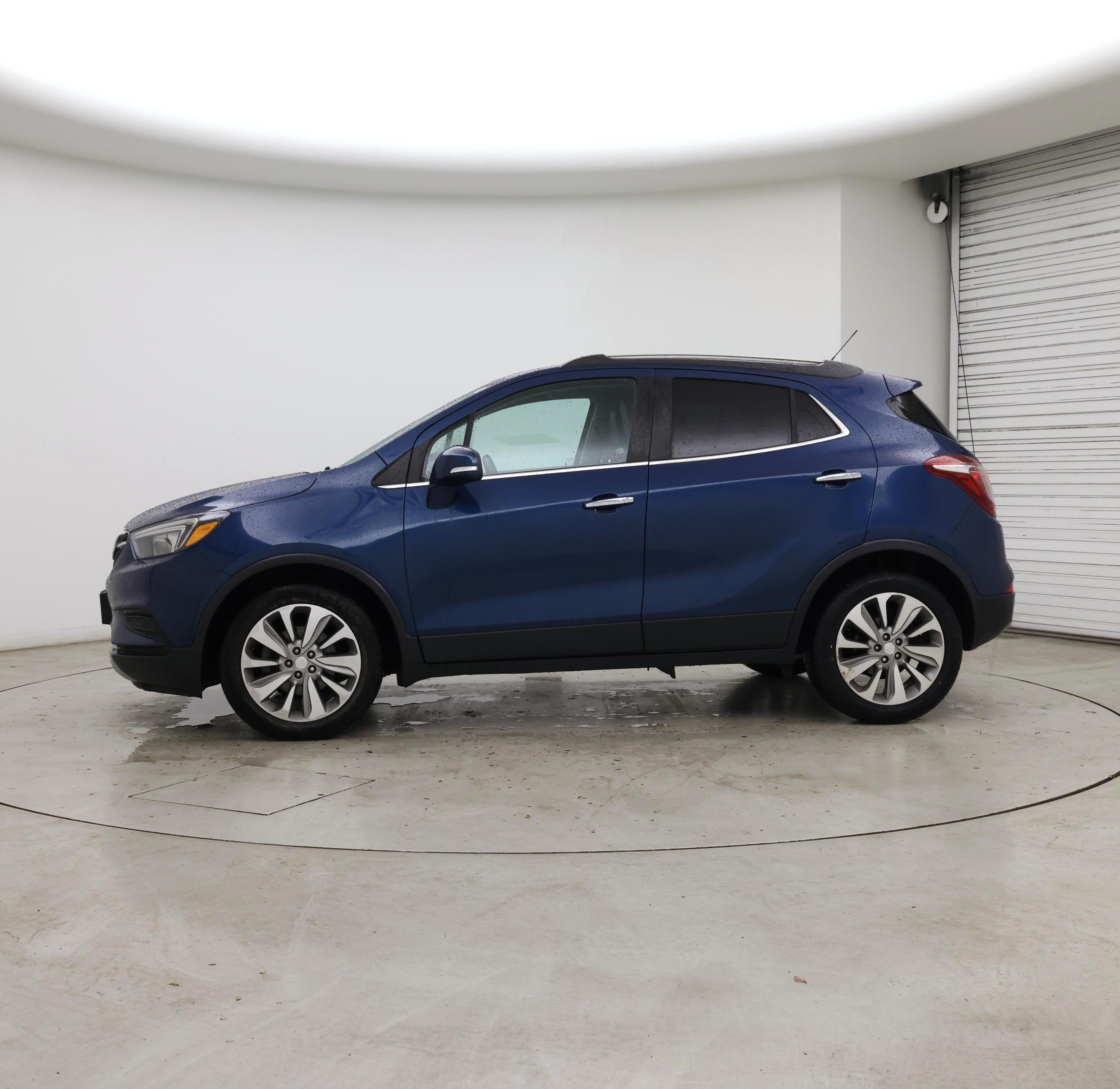 Thumbnail: 2019 Buick Encore - 3
