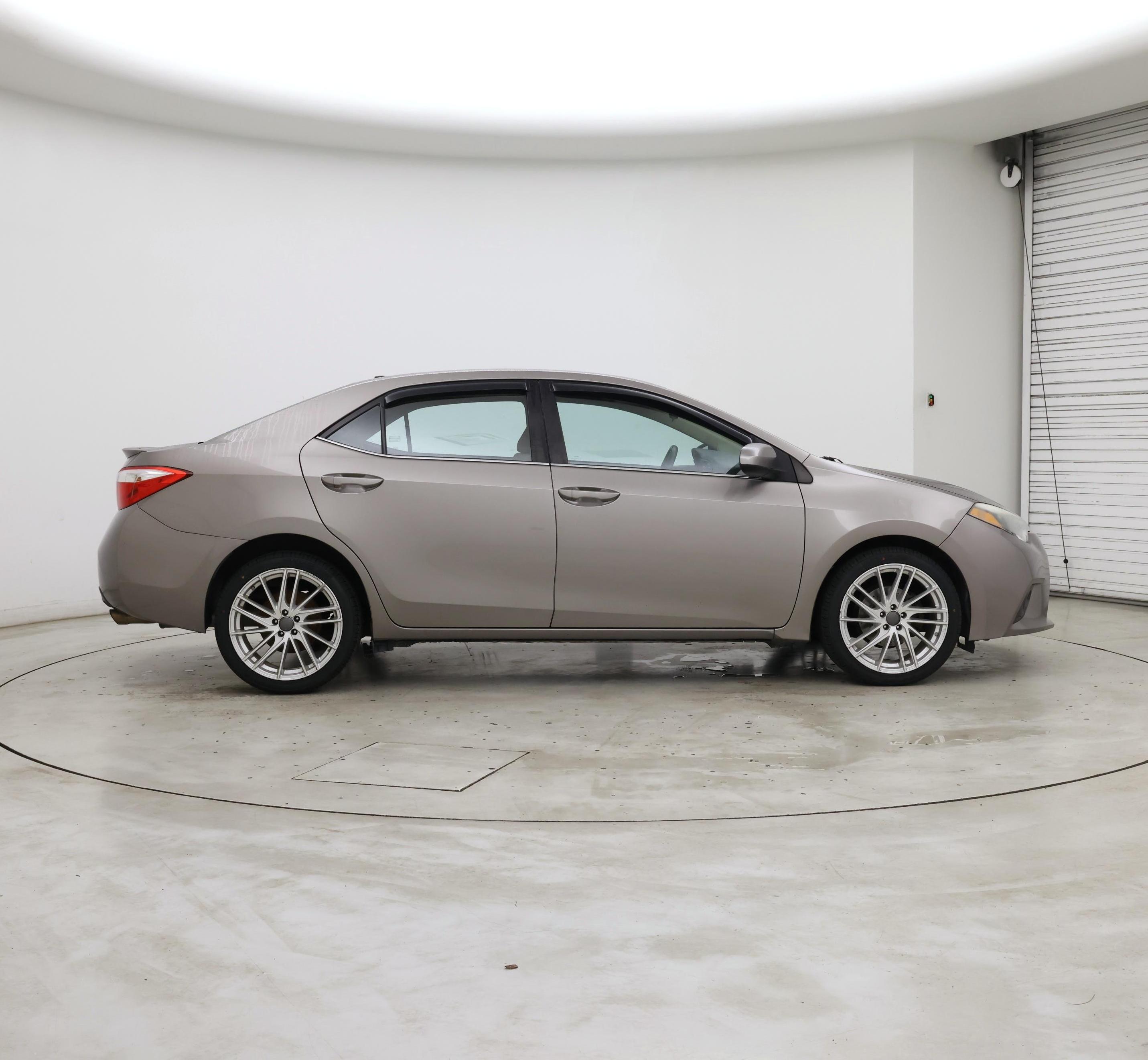 Thumbnail: 2015 Toyota Corolla - 7