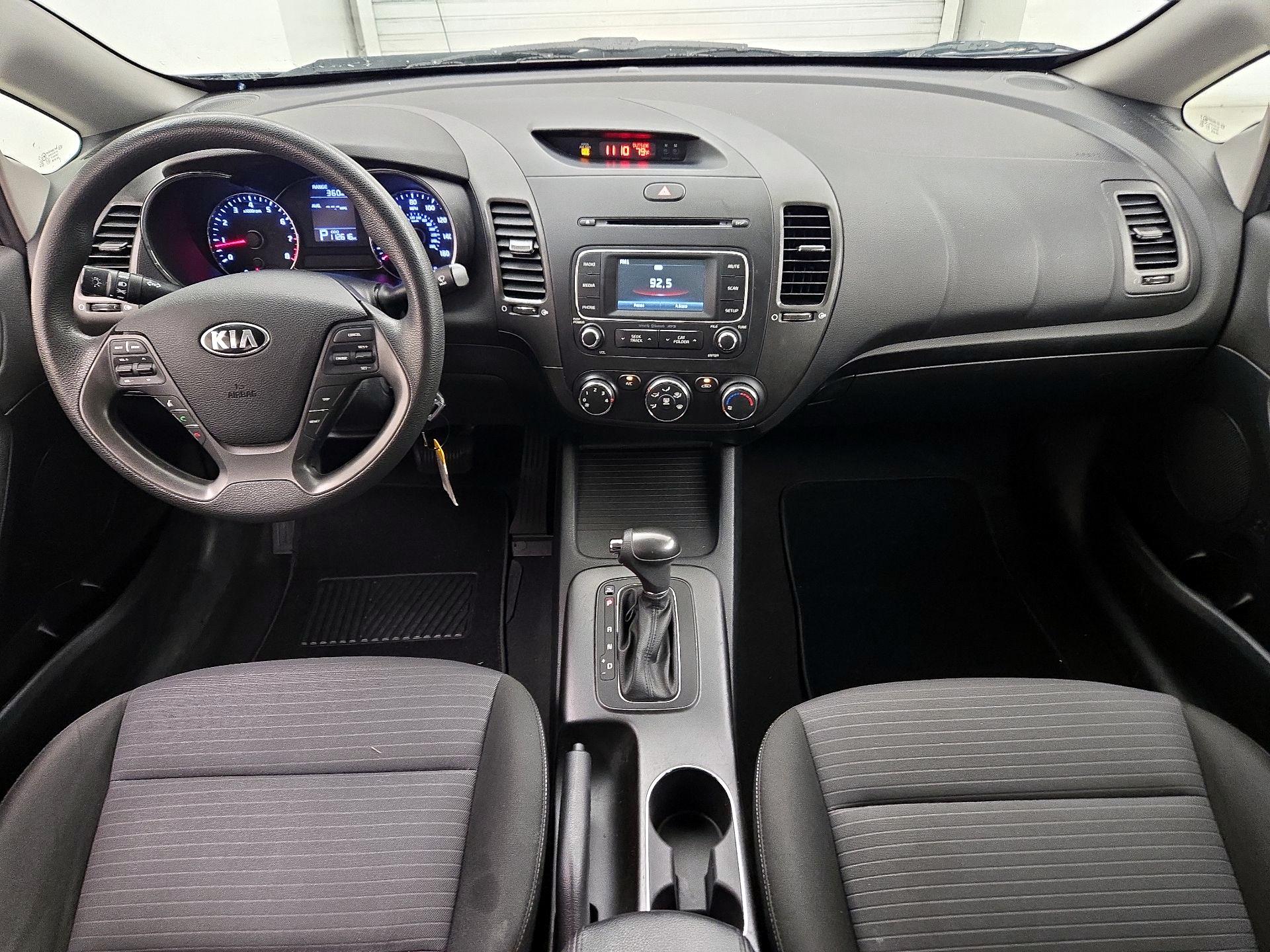Thumbnail: 2016 Kia Forte - 9
