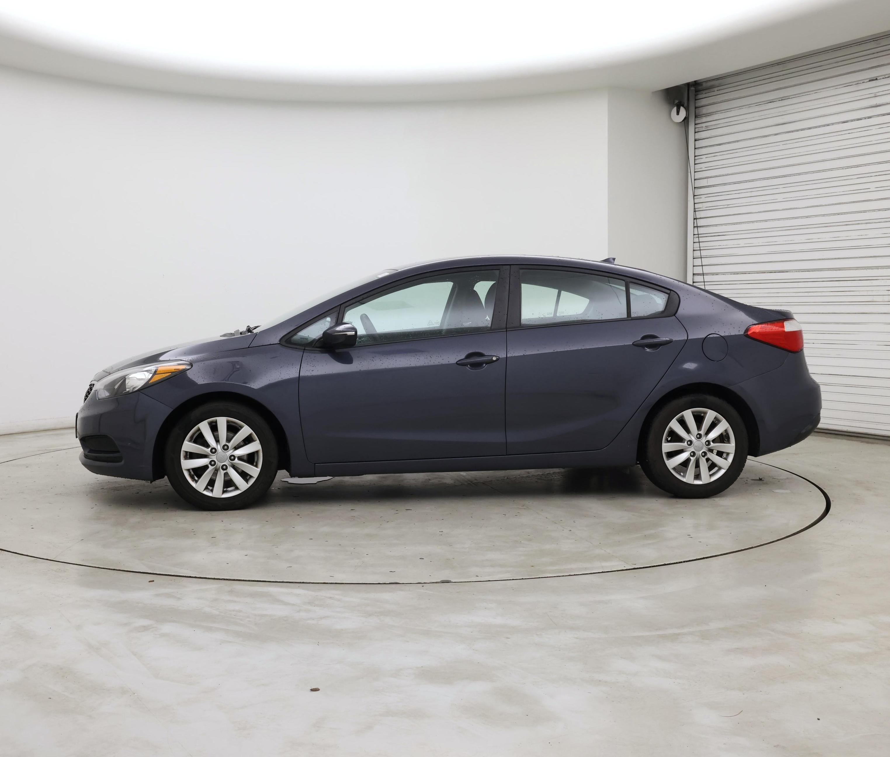 Thumbnail: 2016 Kia Forte - 3