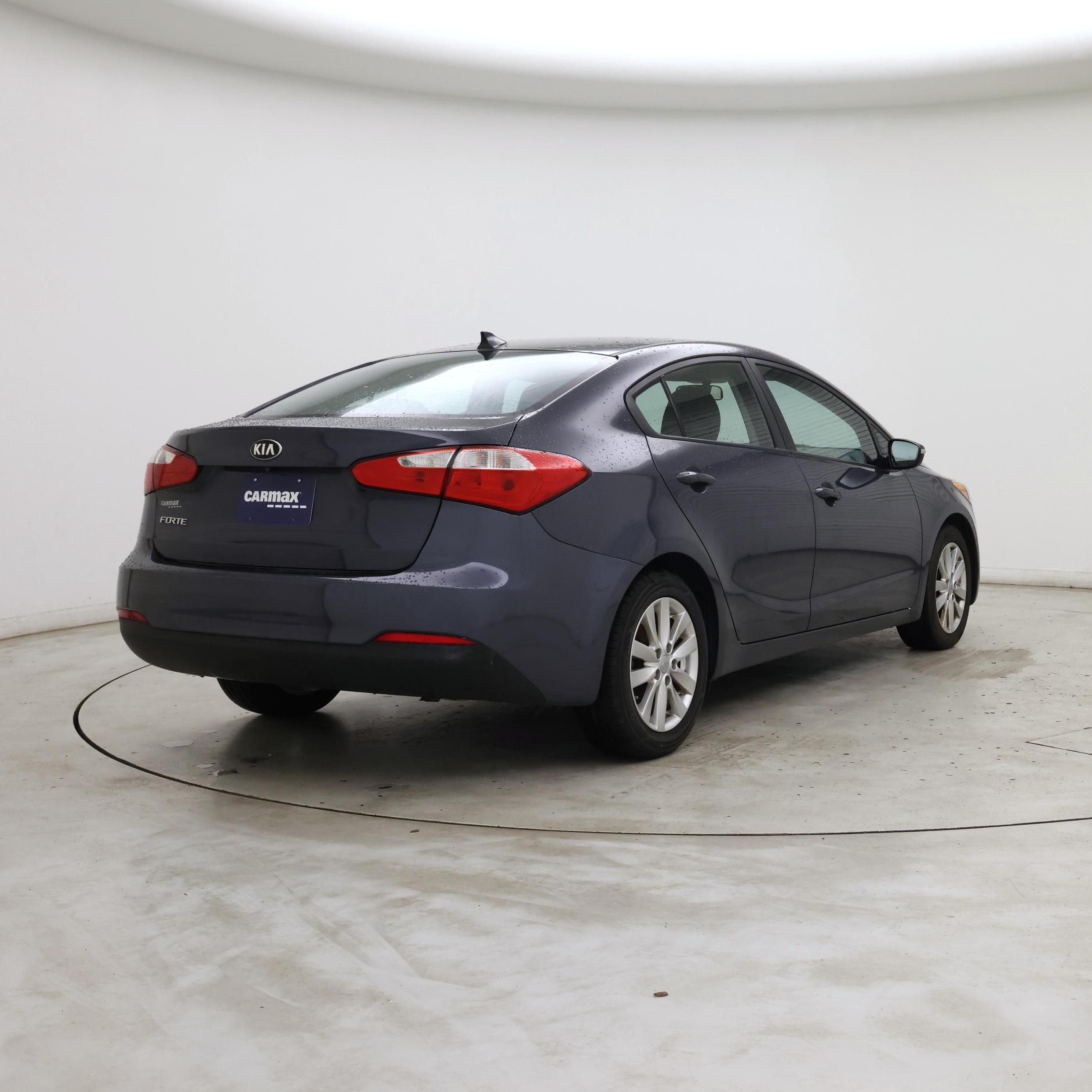 Thumbnail: 2016 Kia Forte - 8