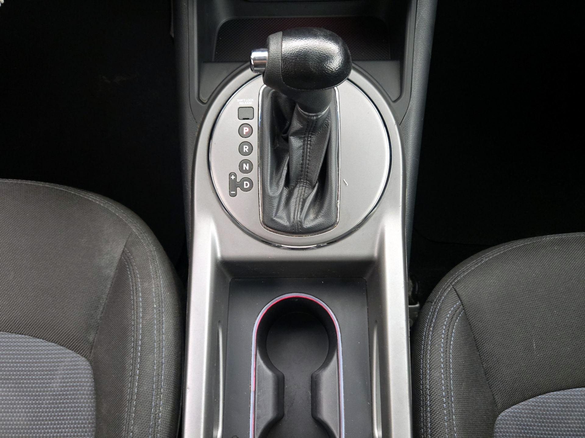 Thumbnail: 2014 Kia Sportage - 17