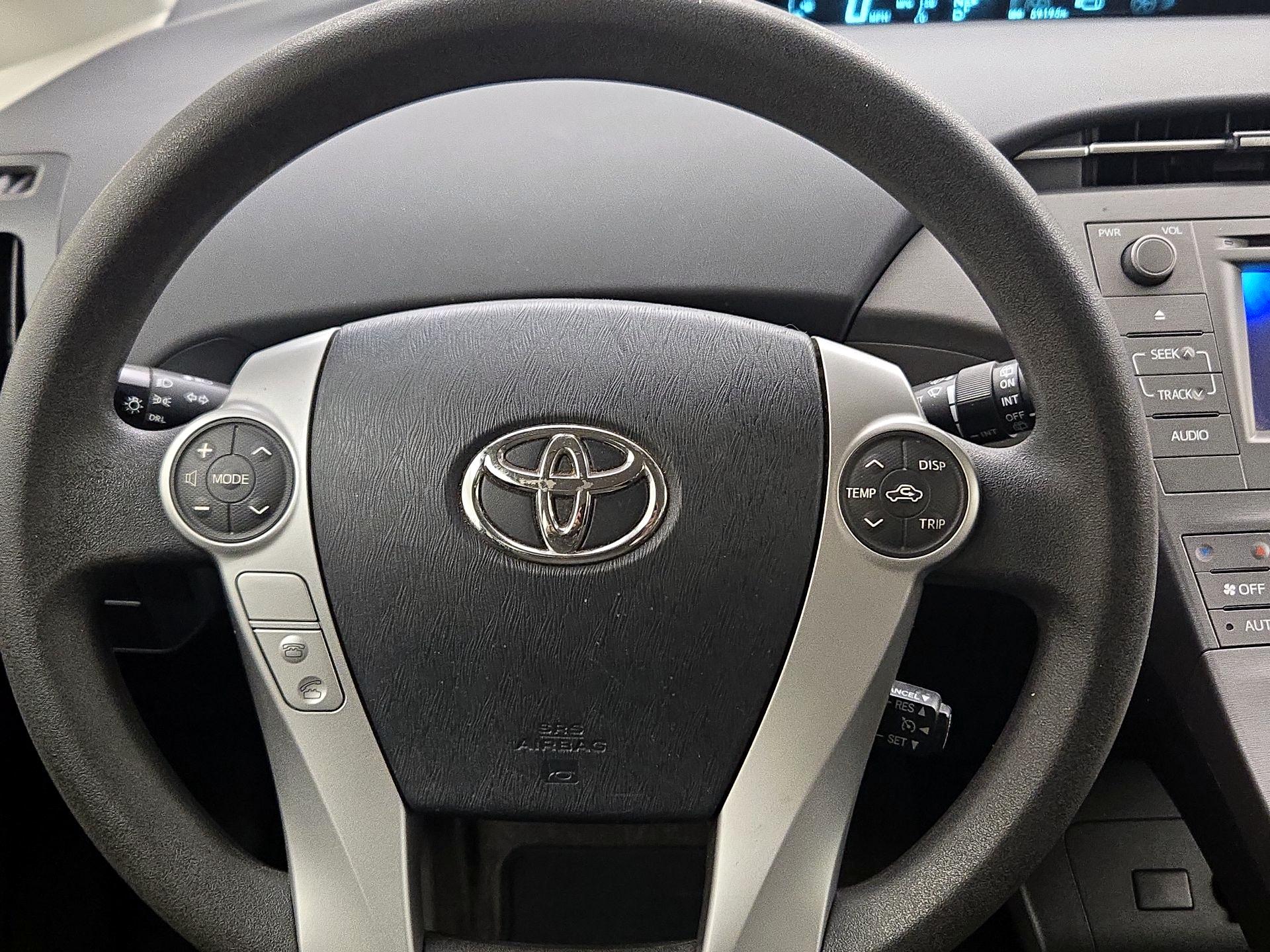 Thumbnail: 2015 Toyota Prius - 10