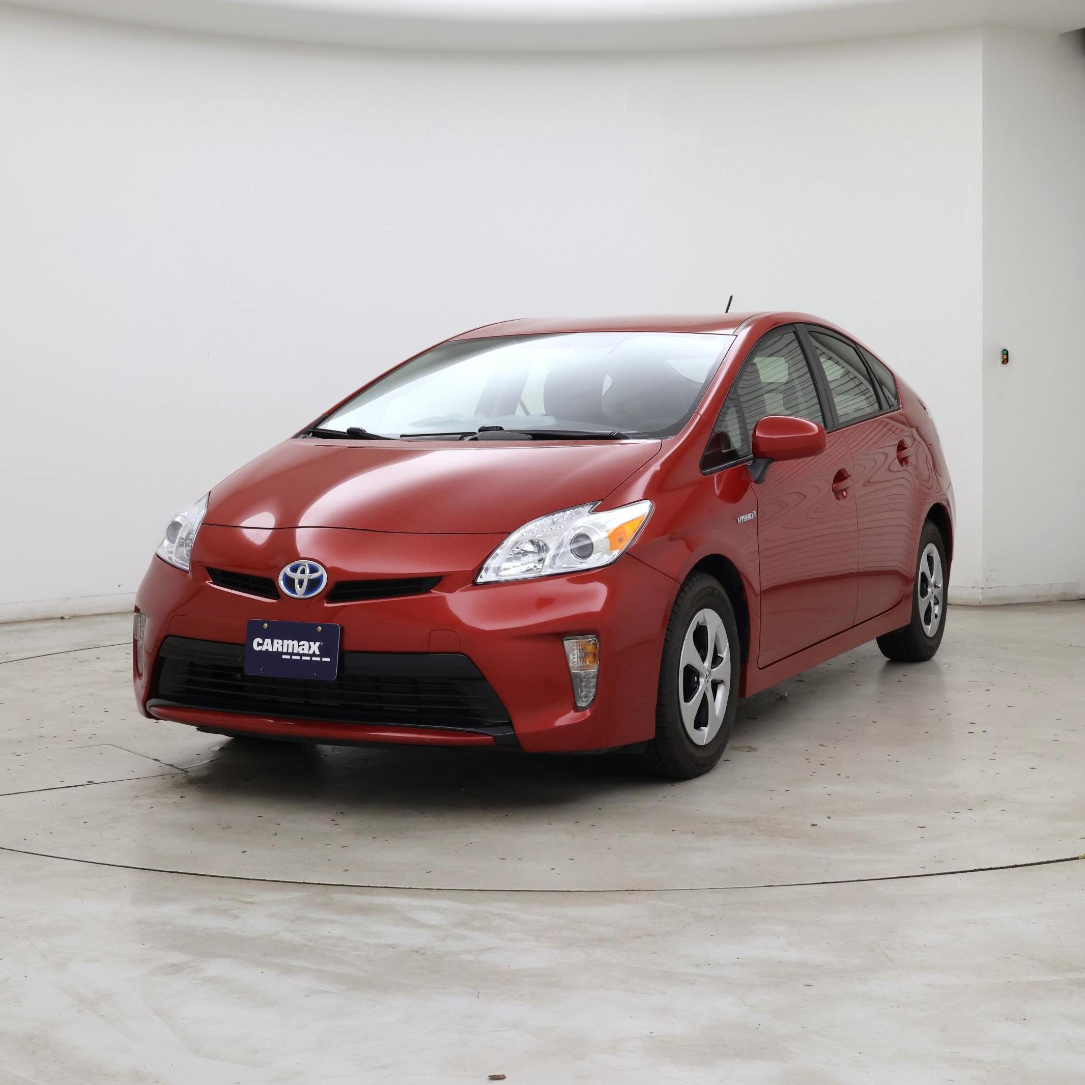 Thumbnail: 2015 Toyota Prius - 4