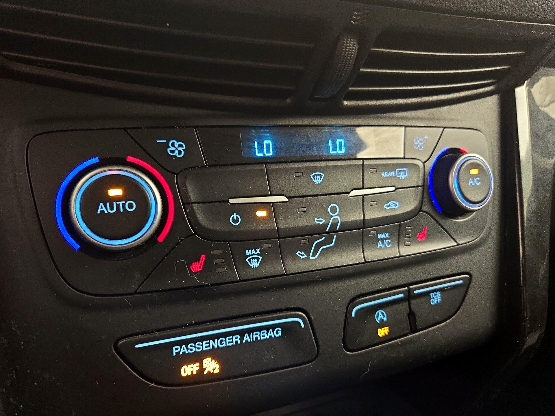 Thumbnail: 2018 Ford Escape - 15