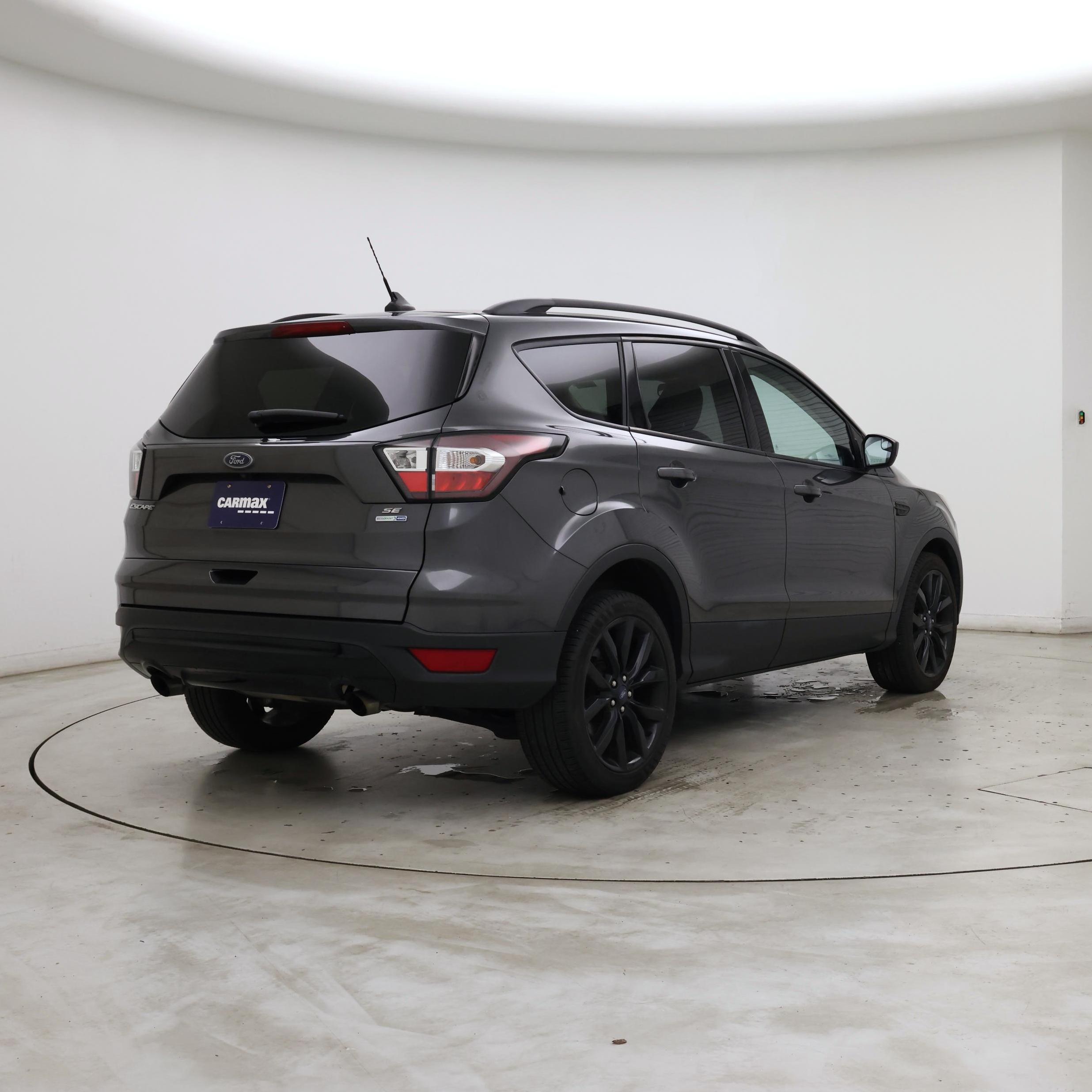 Thumbnail: 2018 Ford Escape - 8