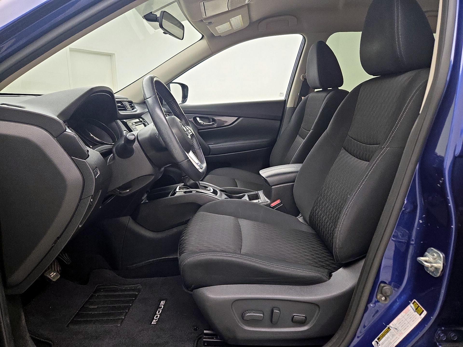 Thumbnail: 2018 Nissan Rogue - 11