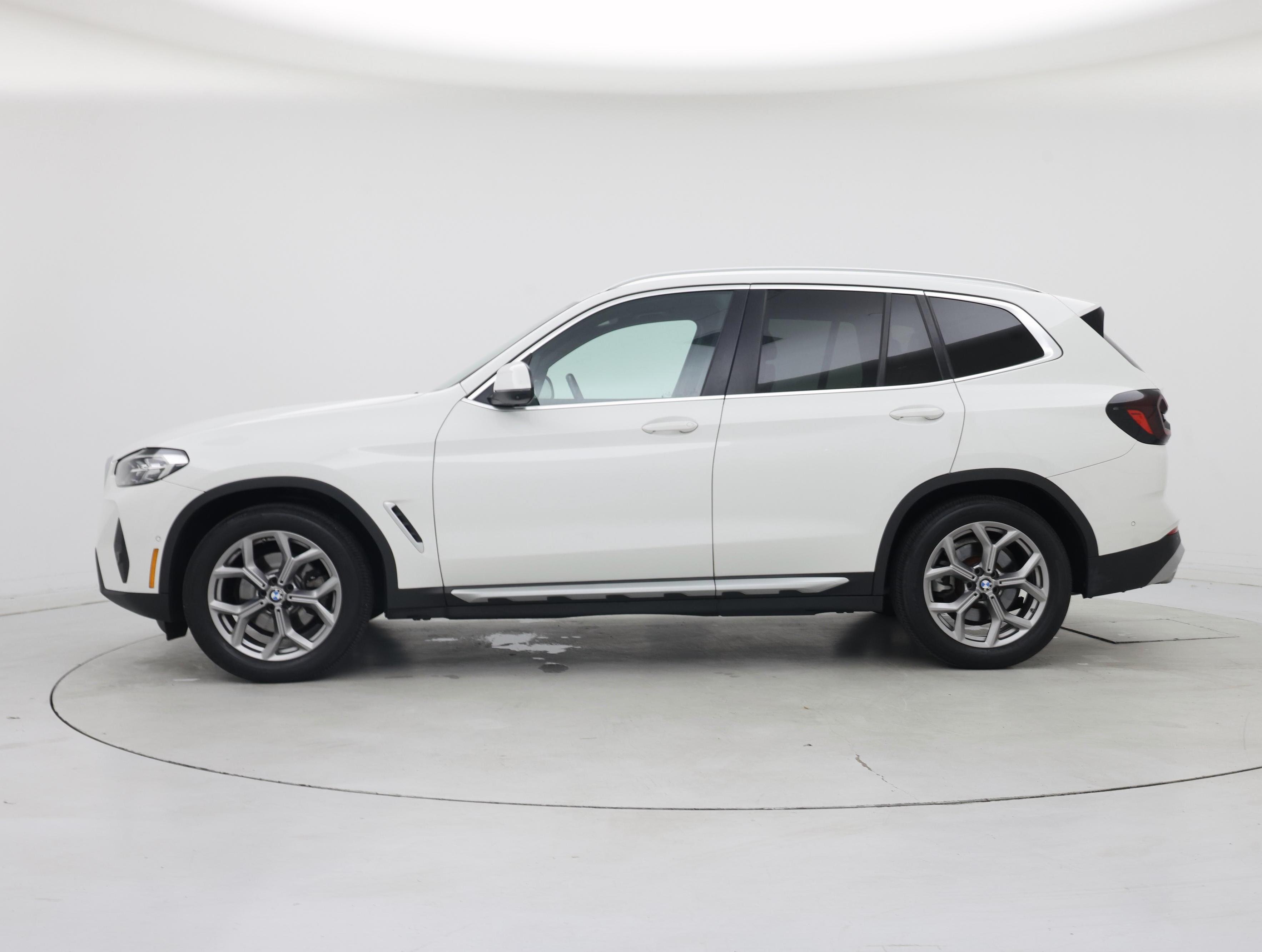 Thumbnail: 2023 BMW X3 - 3