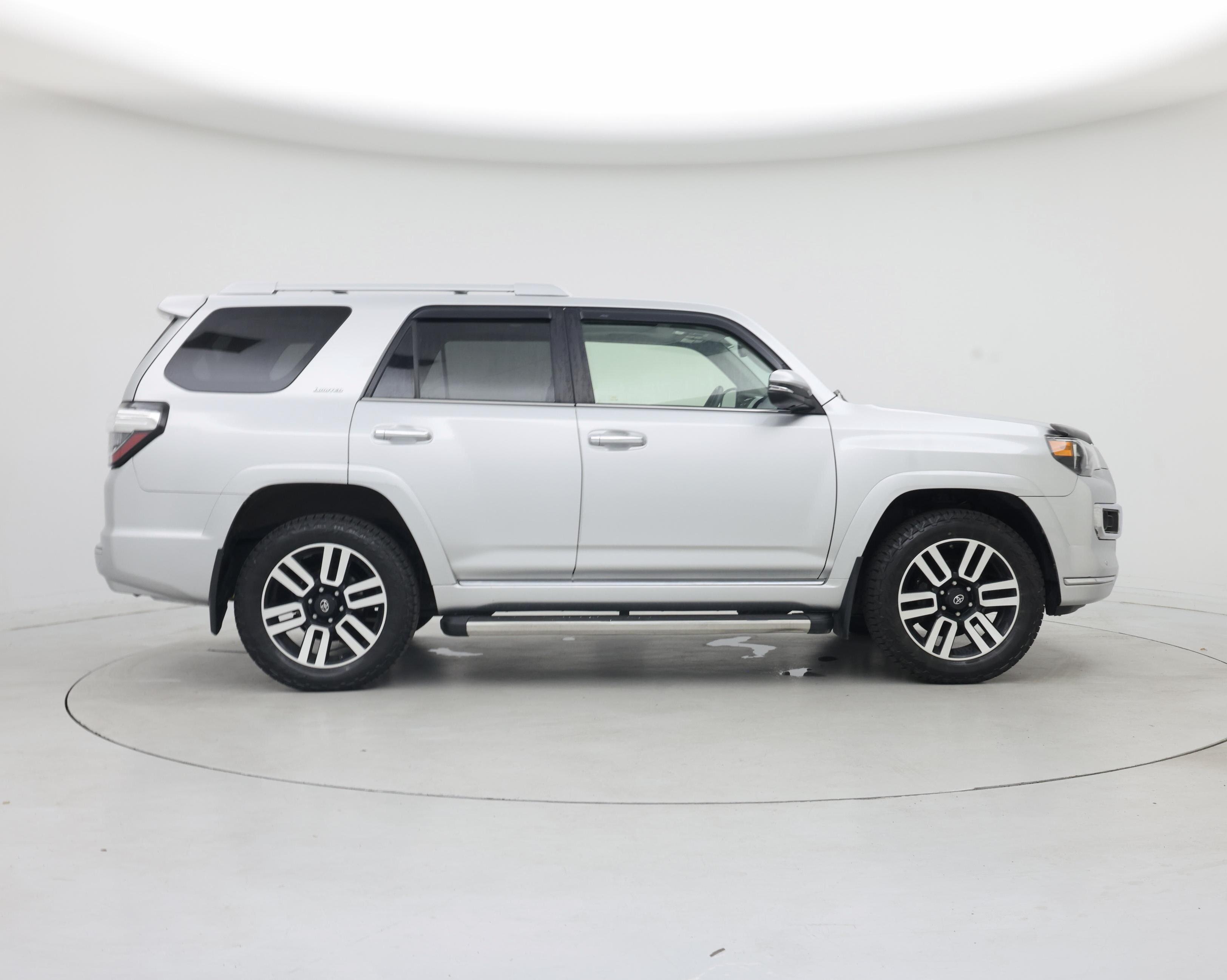 Thumbnail: 2018 Toyota 4Runner - 7