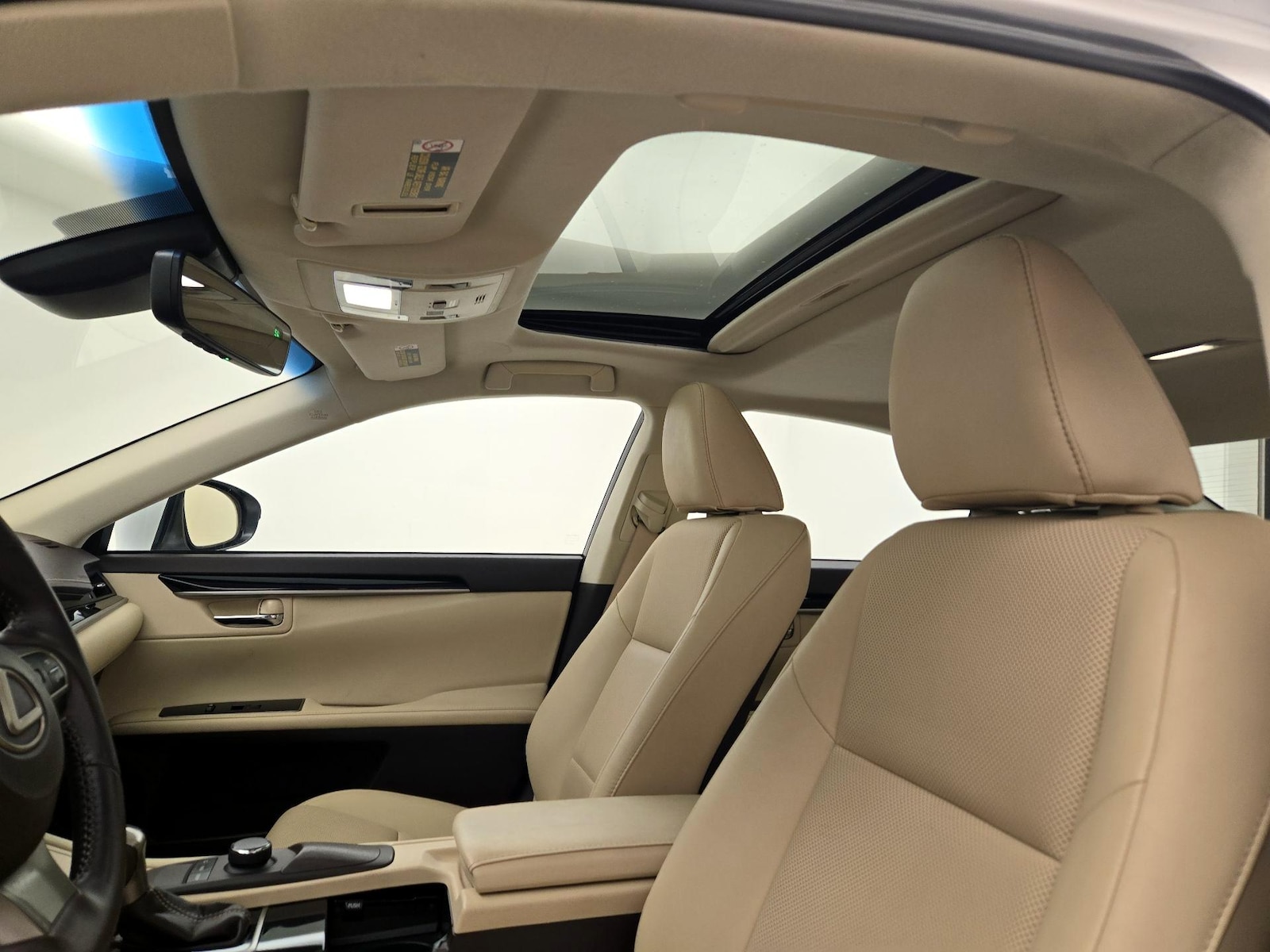 2017 Lexus ES 350 - Photo 20