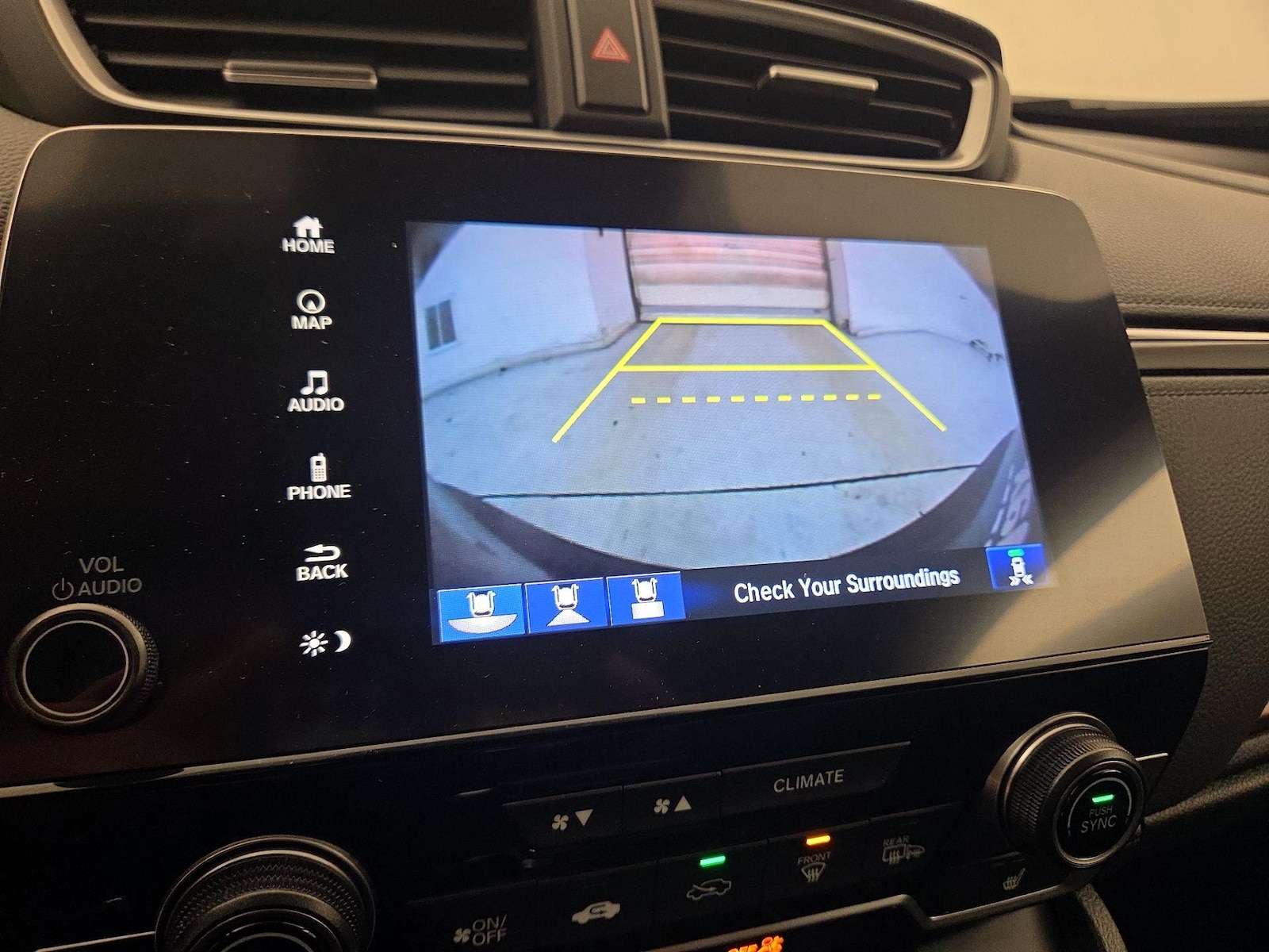 2022 Honda CR-V Touring - Photo 16