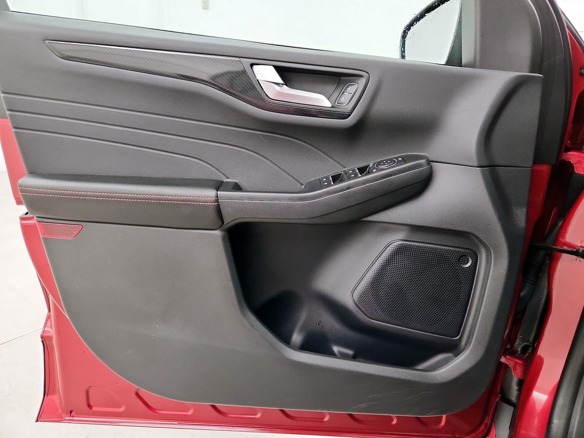 Thumbnail: 2023 Ford Escape - 12