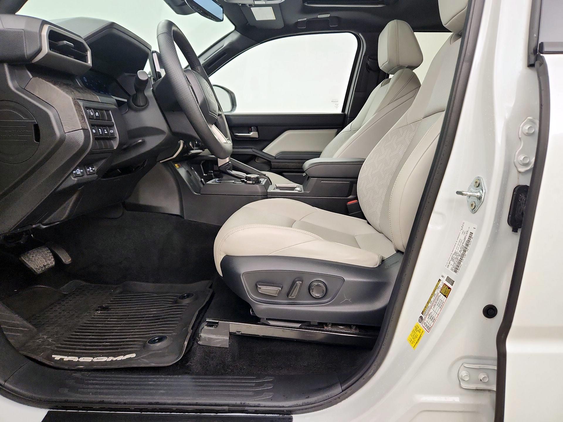 Thumbnail: 2024 Toyota Tacoma - 11