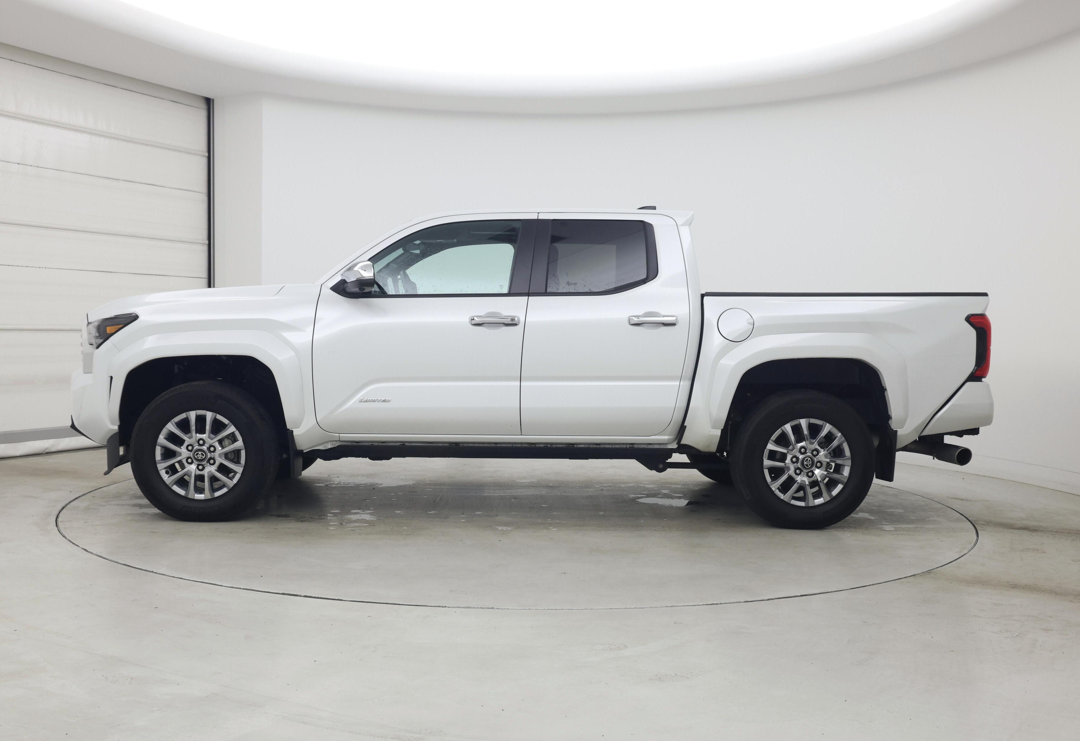 Thumbnail: 2024 Toyota Tacoma - 3