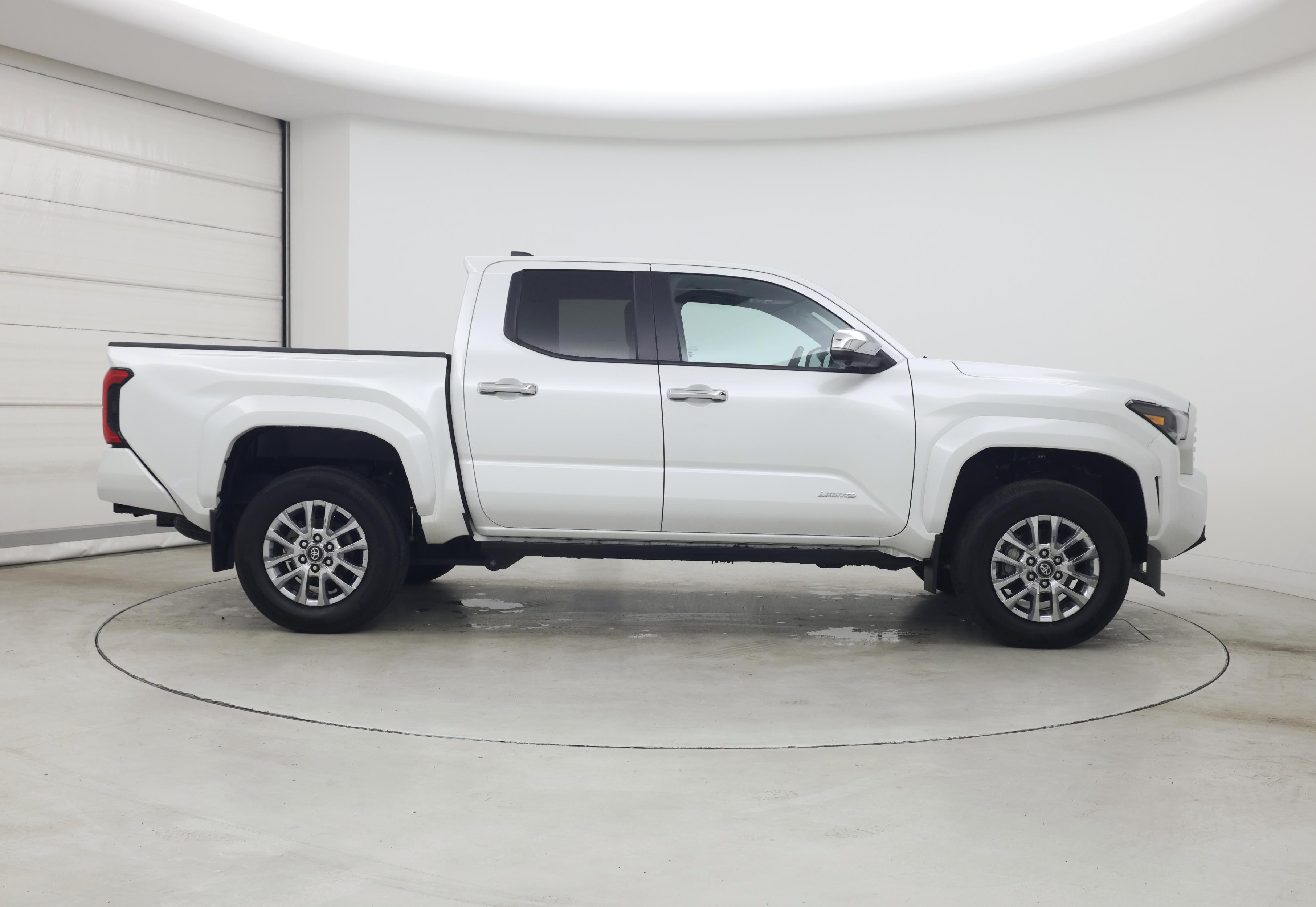 Thumbnail: 2024 Toyota Tacoma - 7