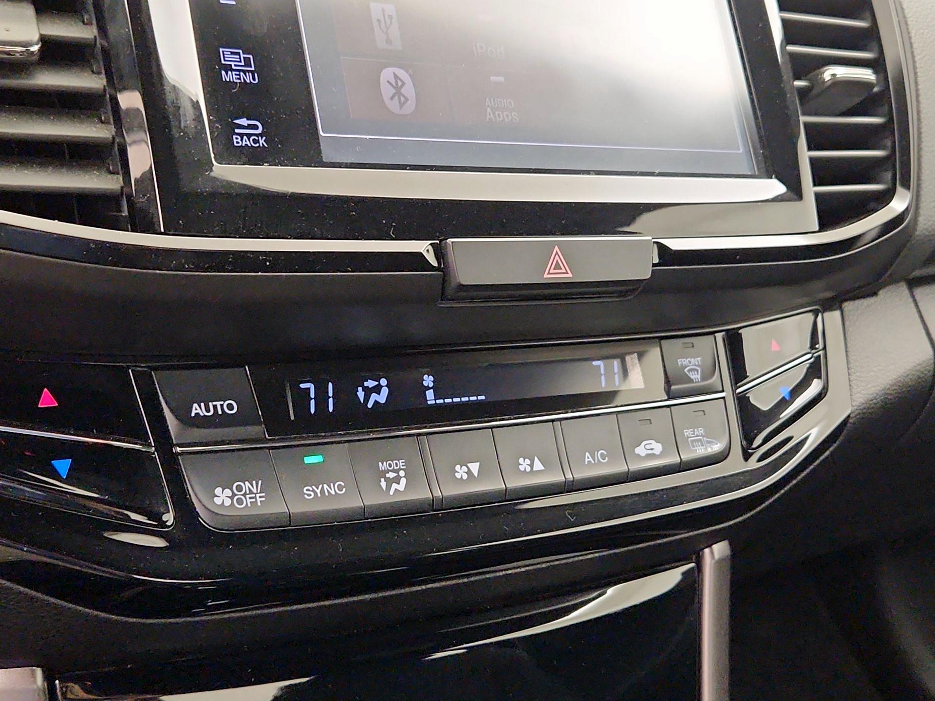 Thumbnail: 2016 Honda Accord - 16