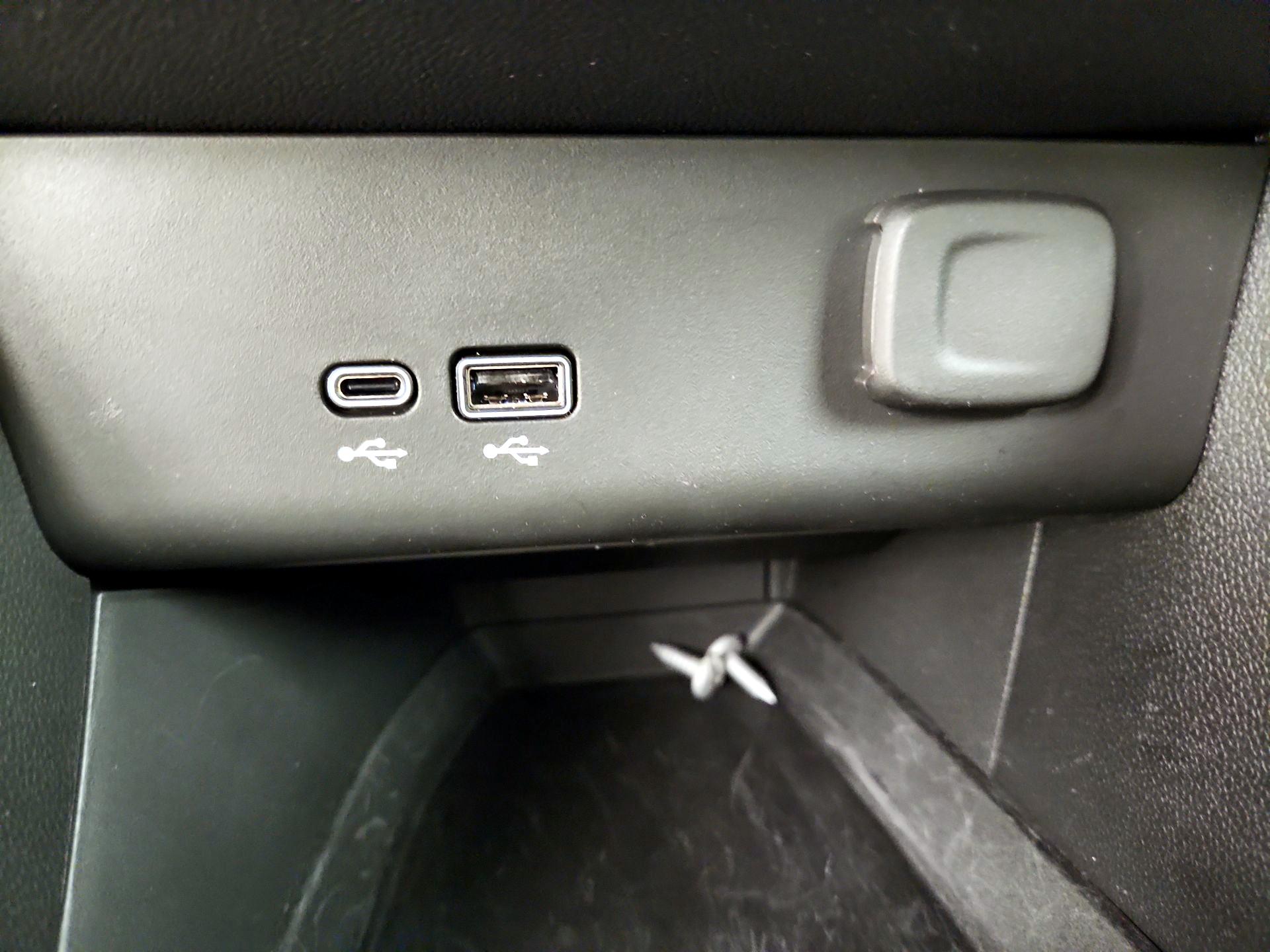 Thumbnail: 2024 Buick Encore GX - 18