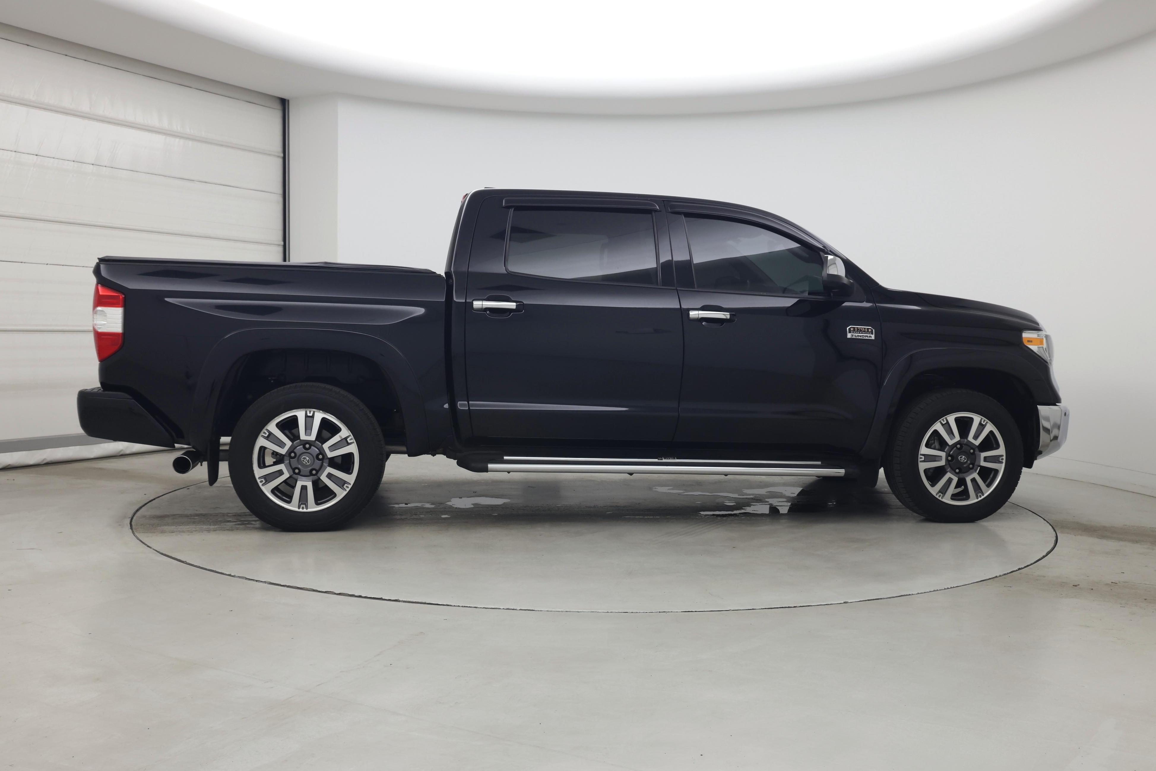 Thumbnail: 2021 Toyota Tundra - 7