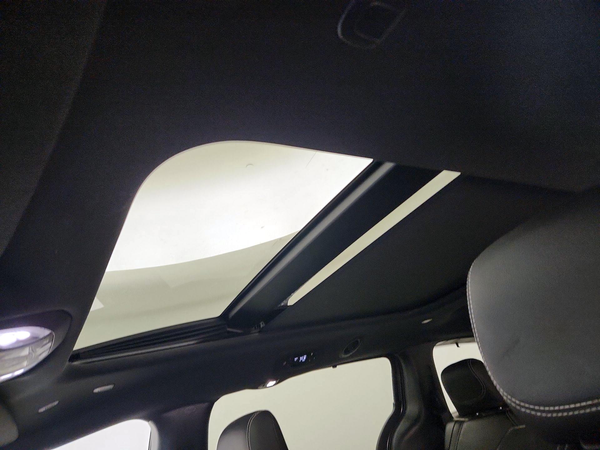 Thumbnail: 2021 Chrysler Pacifica - 20