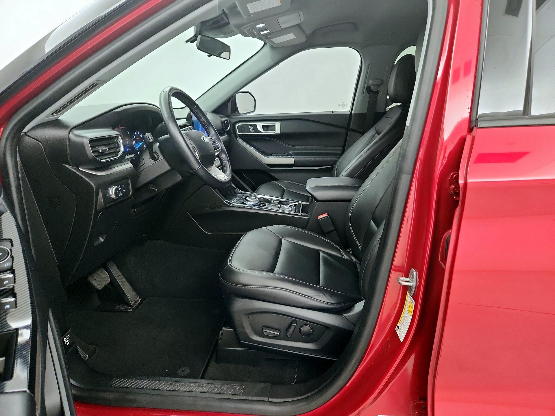 Thumbnail: 2022 Ford Explorer - 11