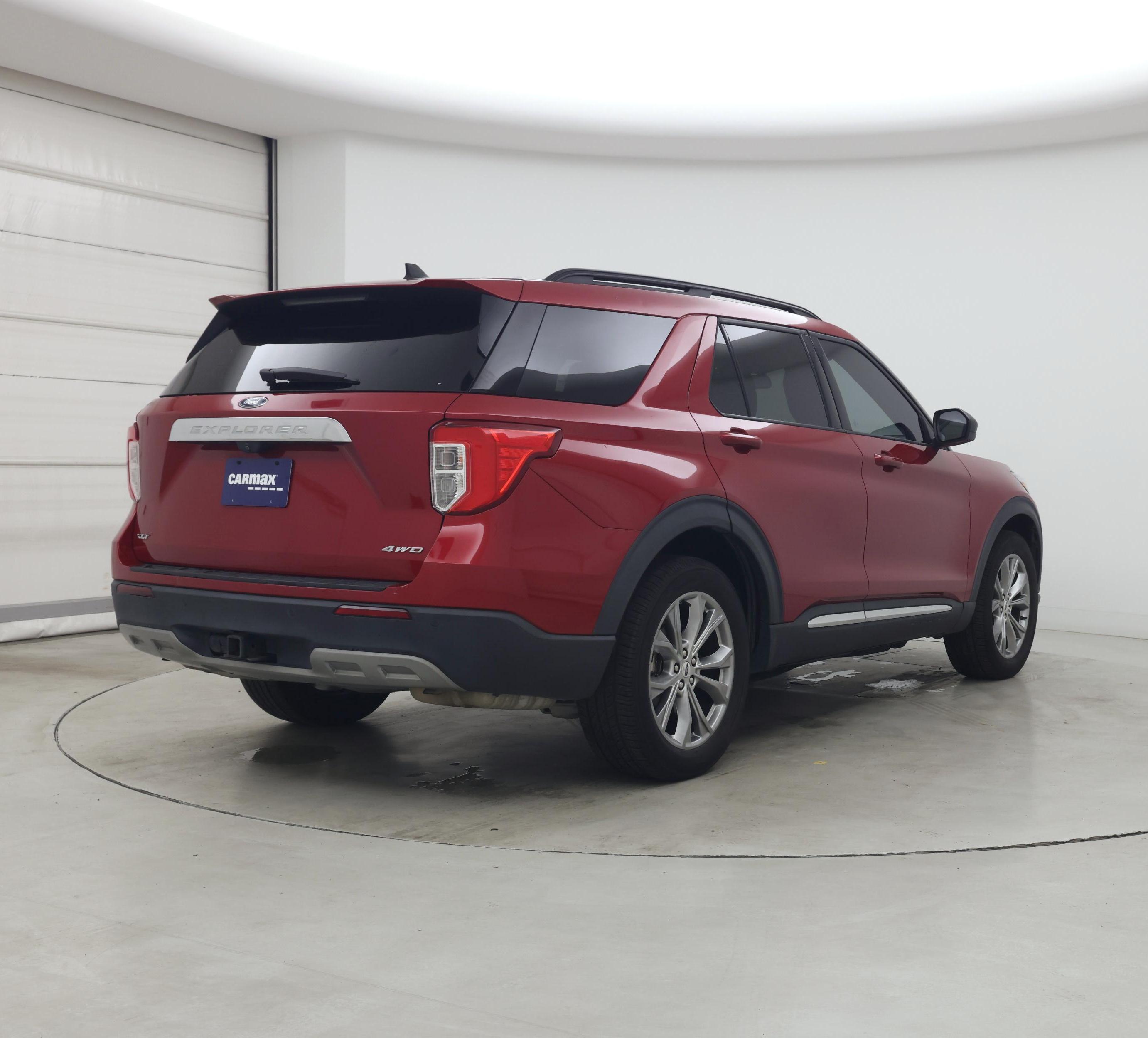 Thumbnail: 2022 Ford Explorer - 8