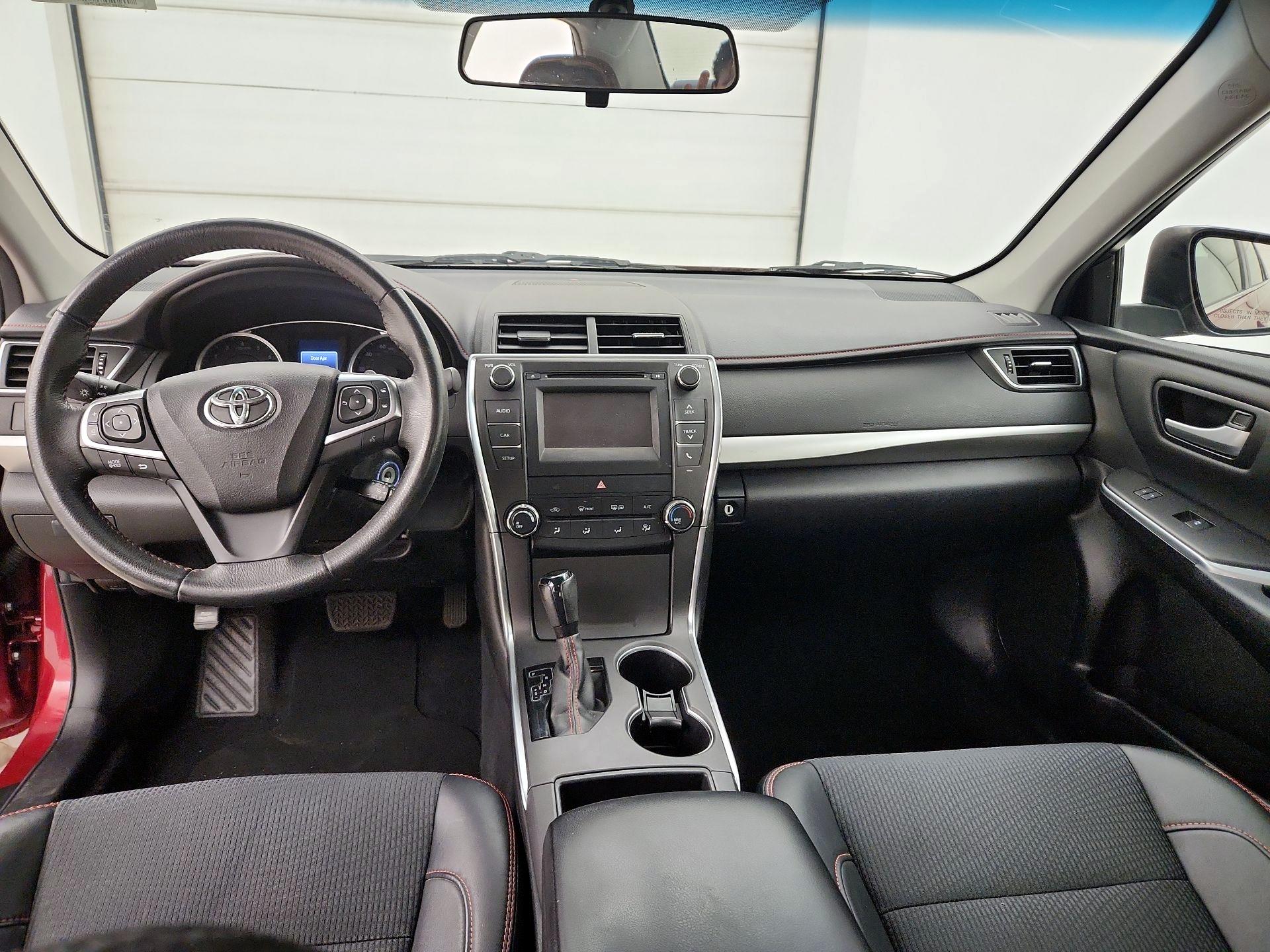 Thumbnail: 2017 Toyota Camry - 9