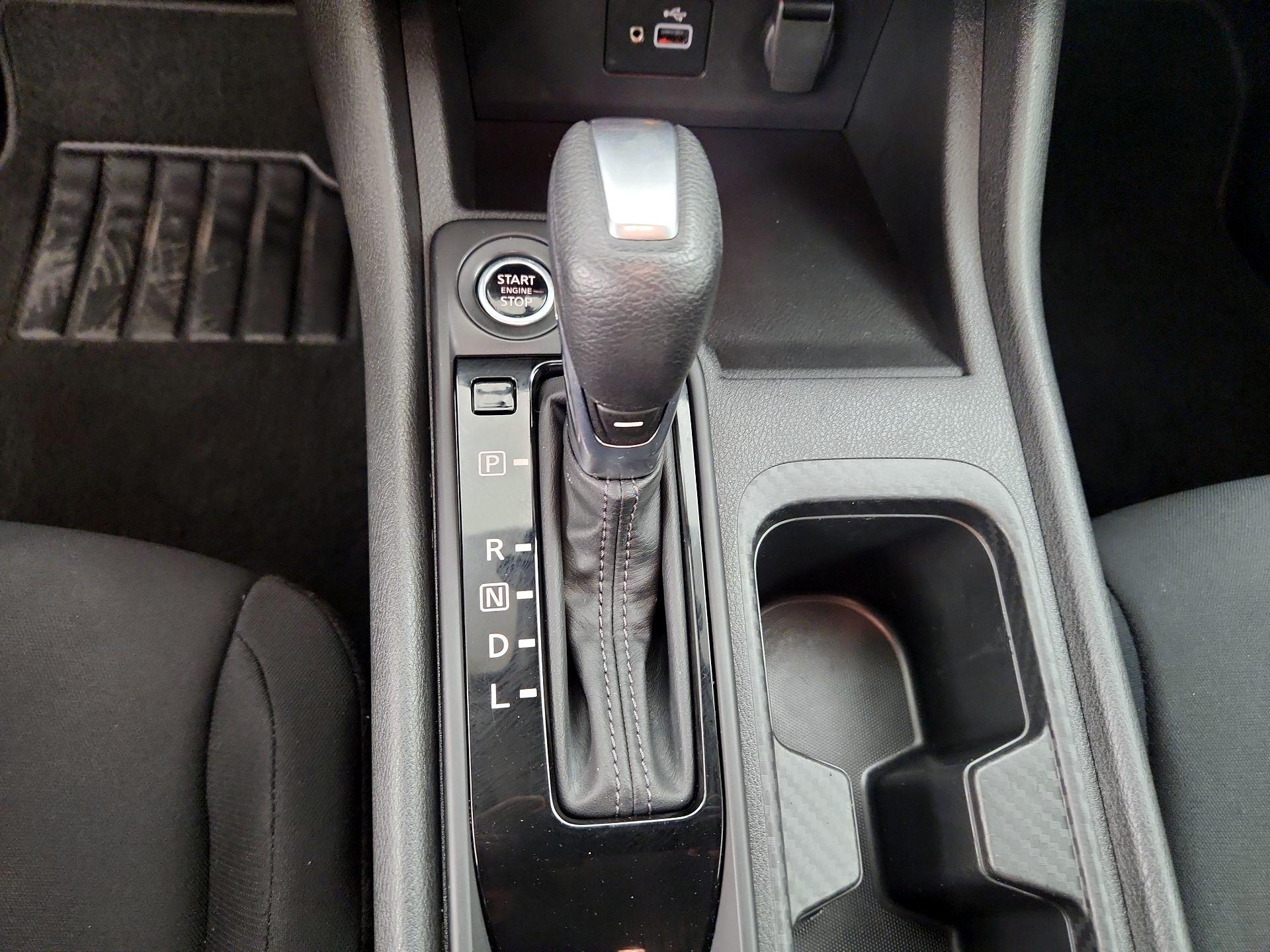 Thumbnail: 2022 Nissan Sentra - 17