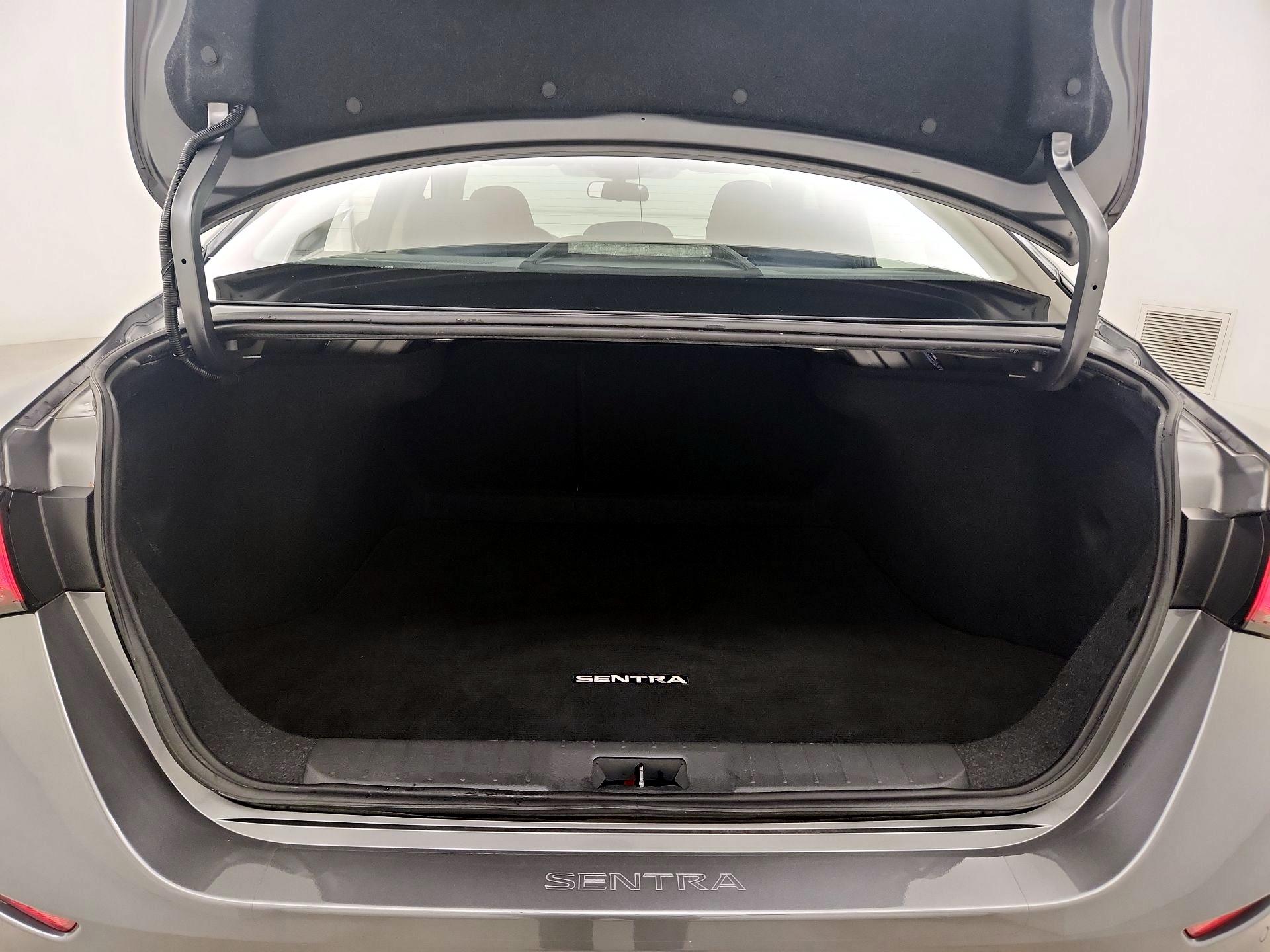 Thumbnail: 2022 Nissan Sentra - 20