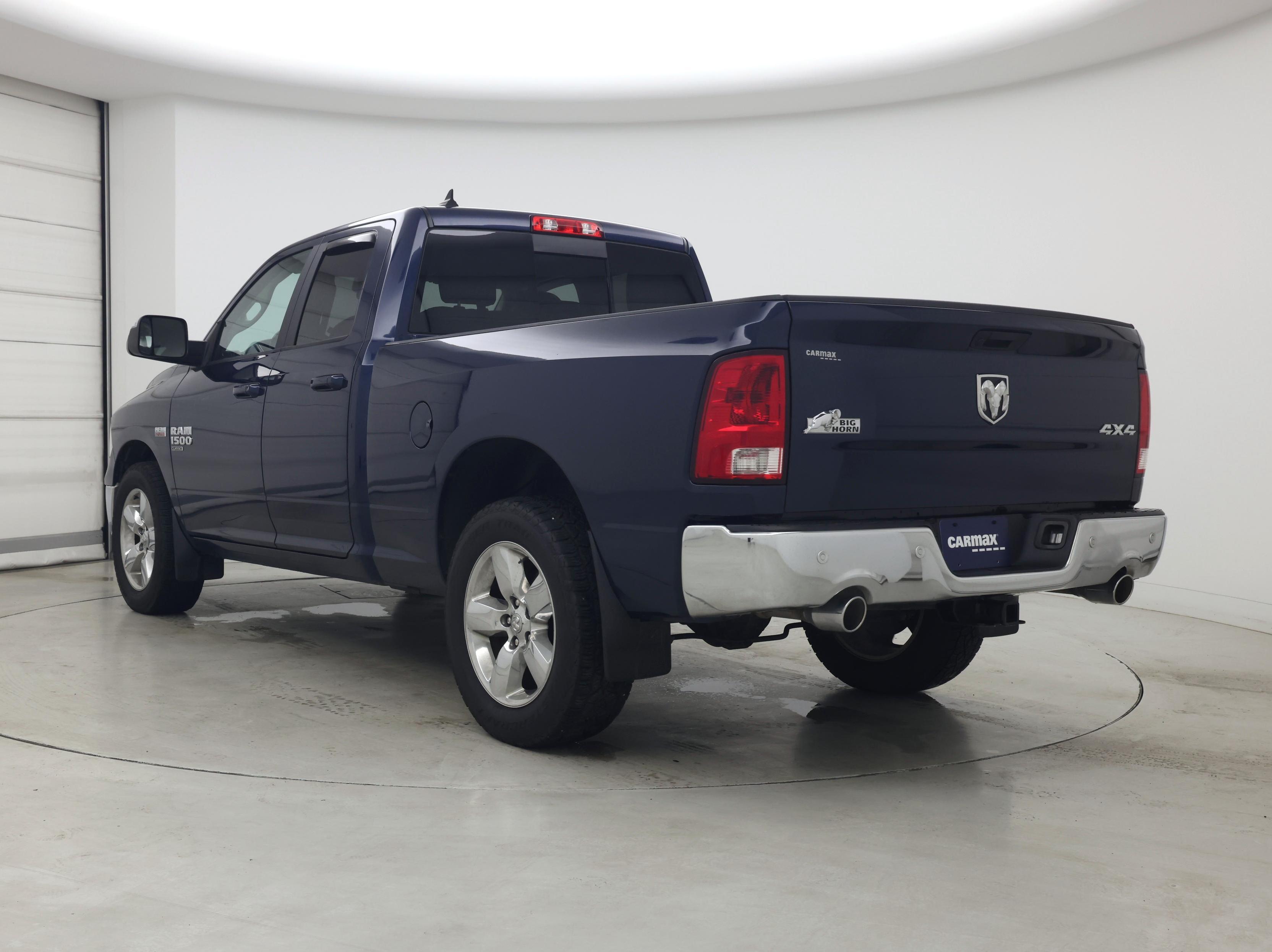 Thumbnail: 2019 RAM 1500 Classic - 2