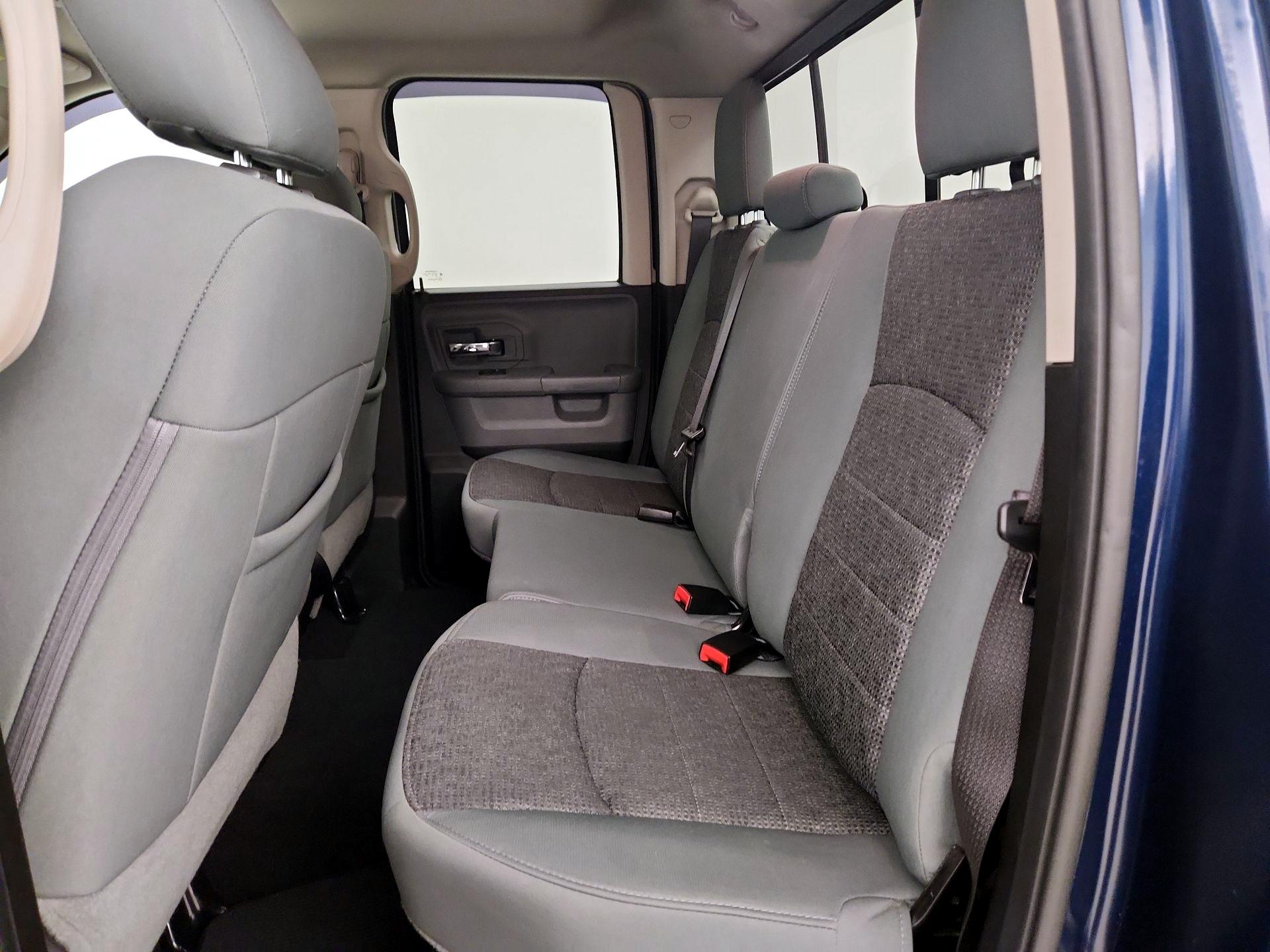 Thumbnail: 2019 RAM 1500 Classic - 19