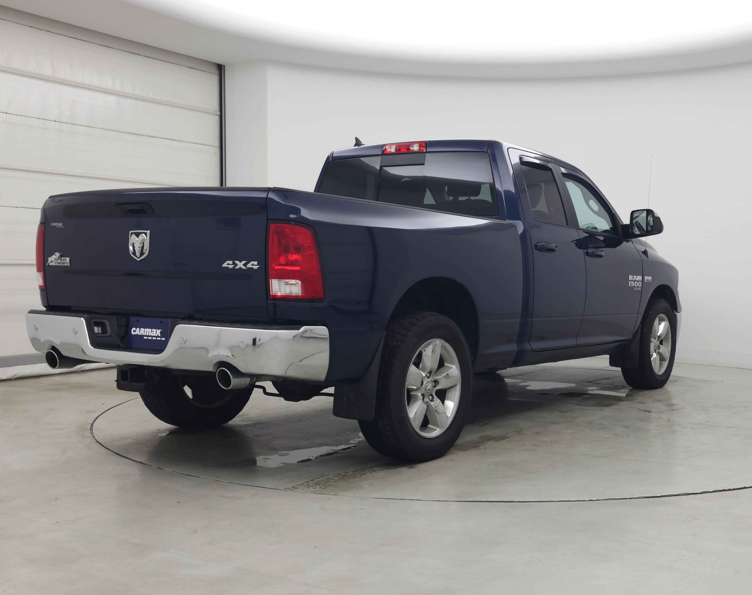 Thumbnail: 2019 RAM 1500 Classic - 8